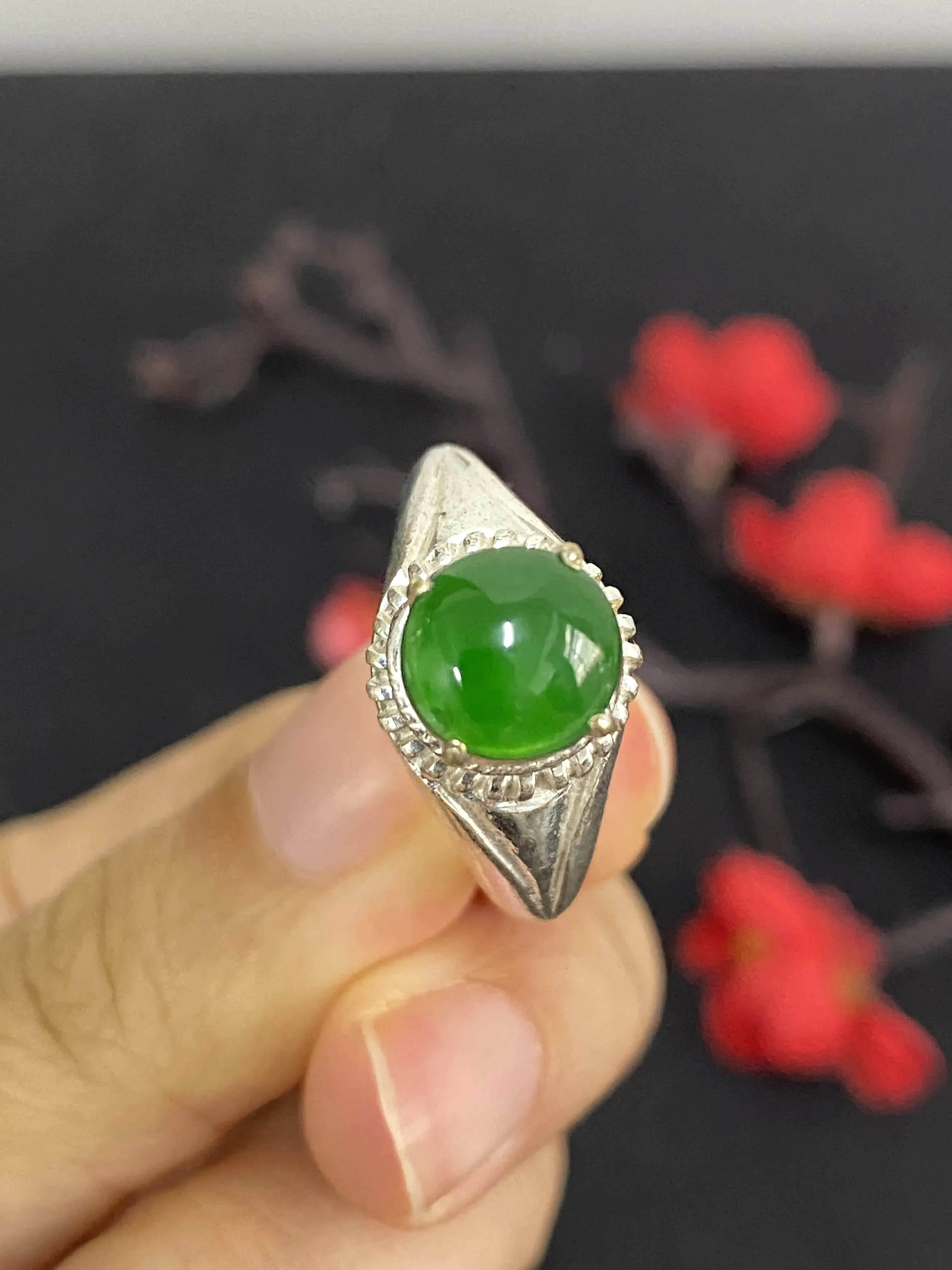 翡翠戒指，戒圈12#满色