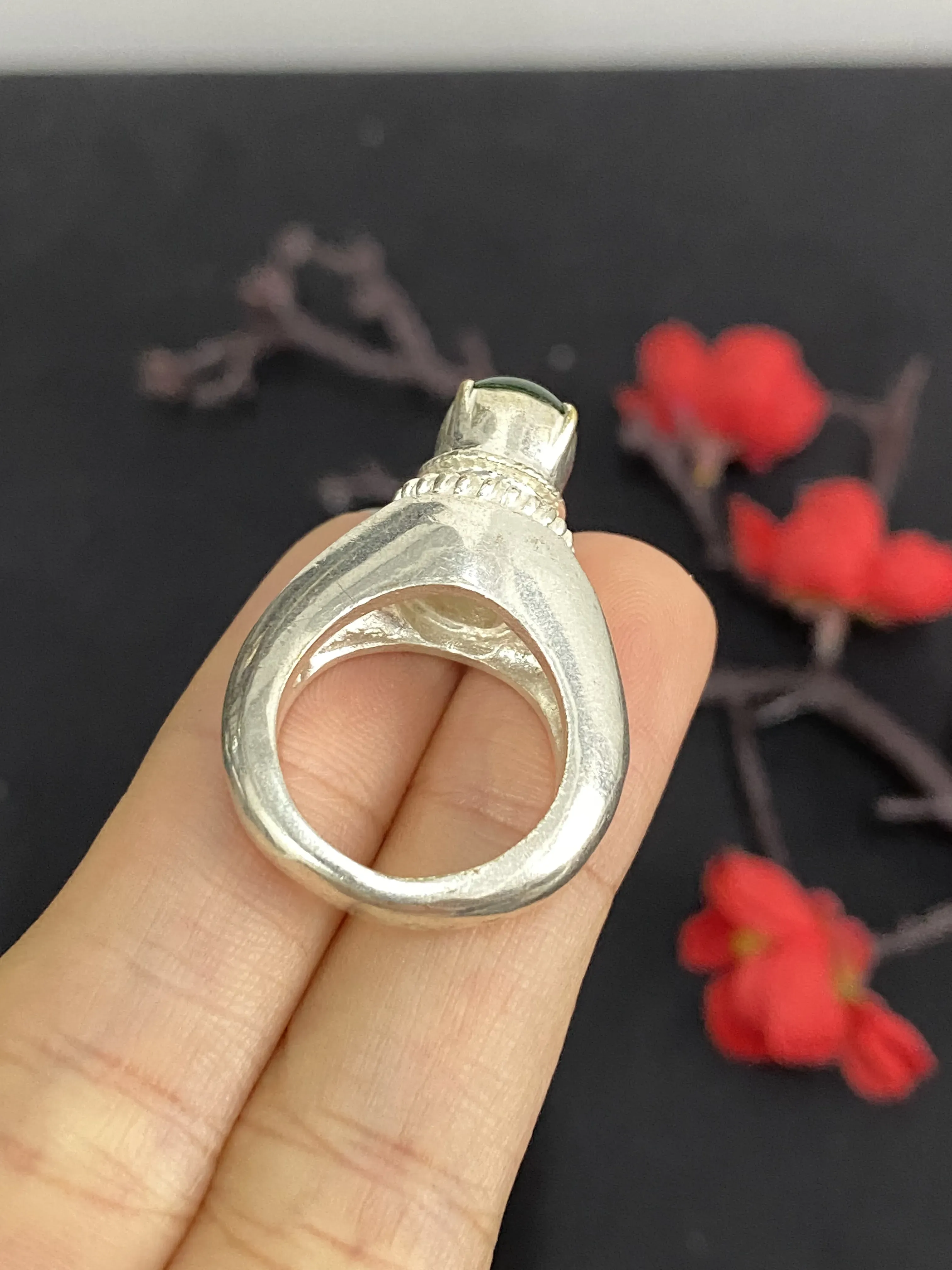 翡翠戒指，戒圈12#满色