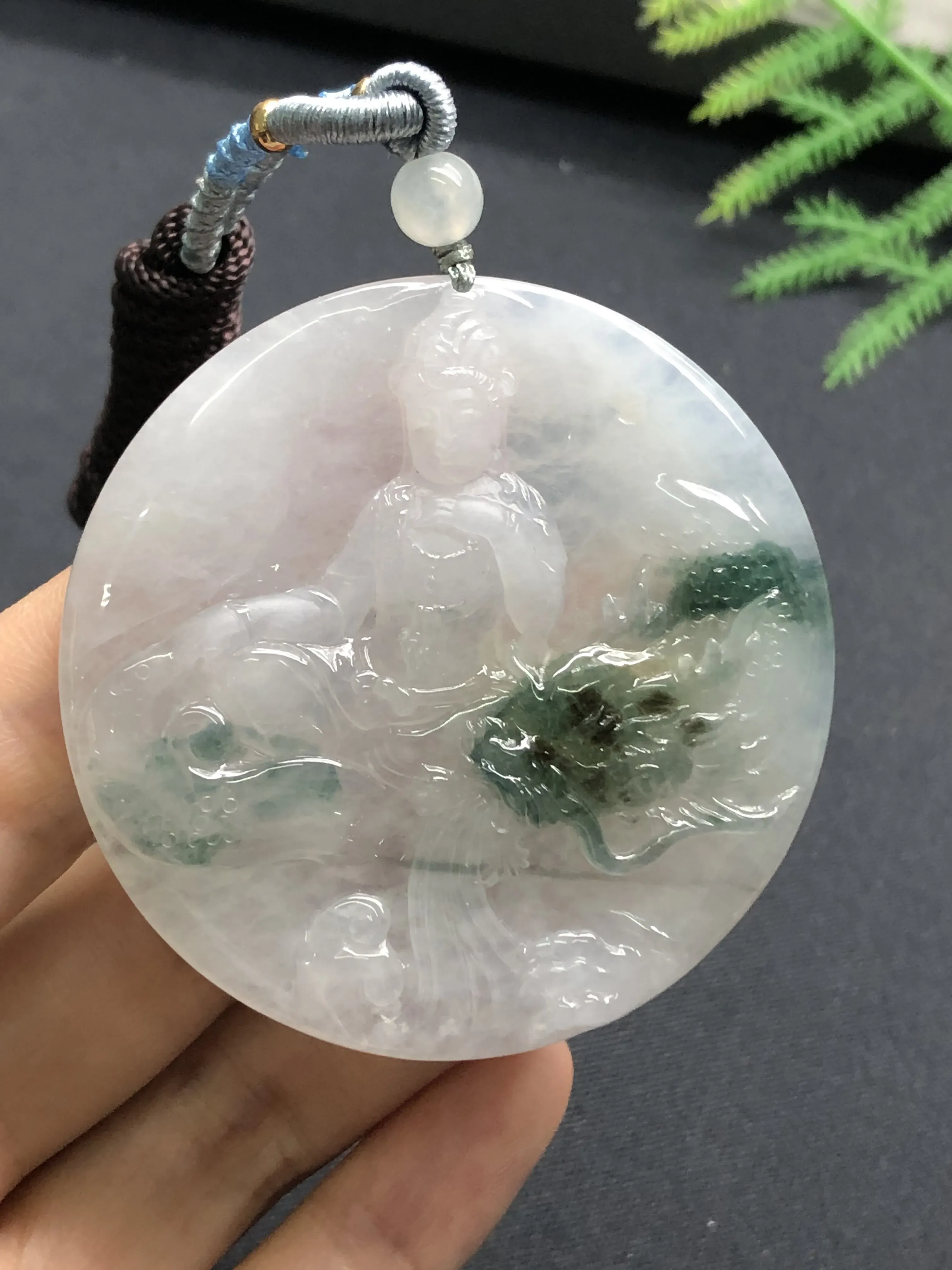 秒杀！镯芯料，一刀切，强力推荐，冰糯种飘绿观音，颜色独特，胶感十足，厚装漂亮！
