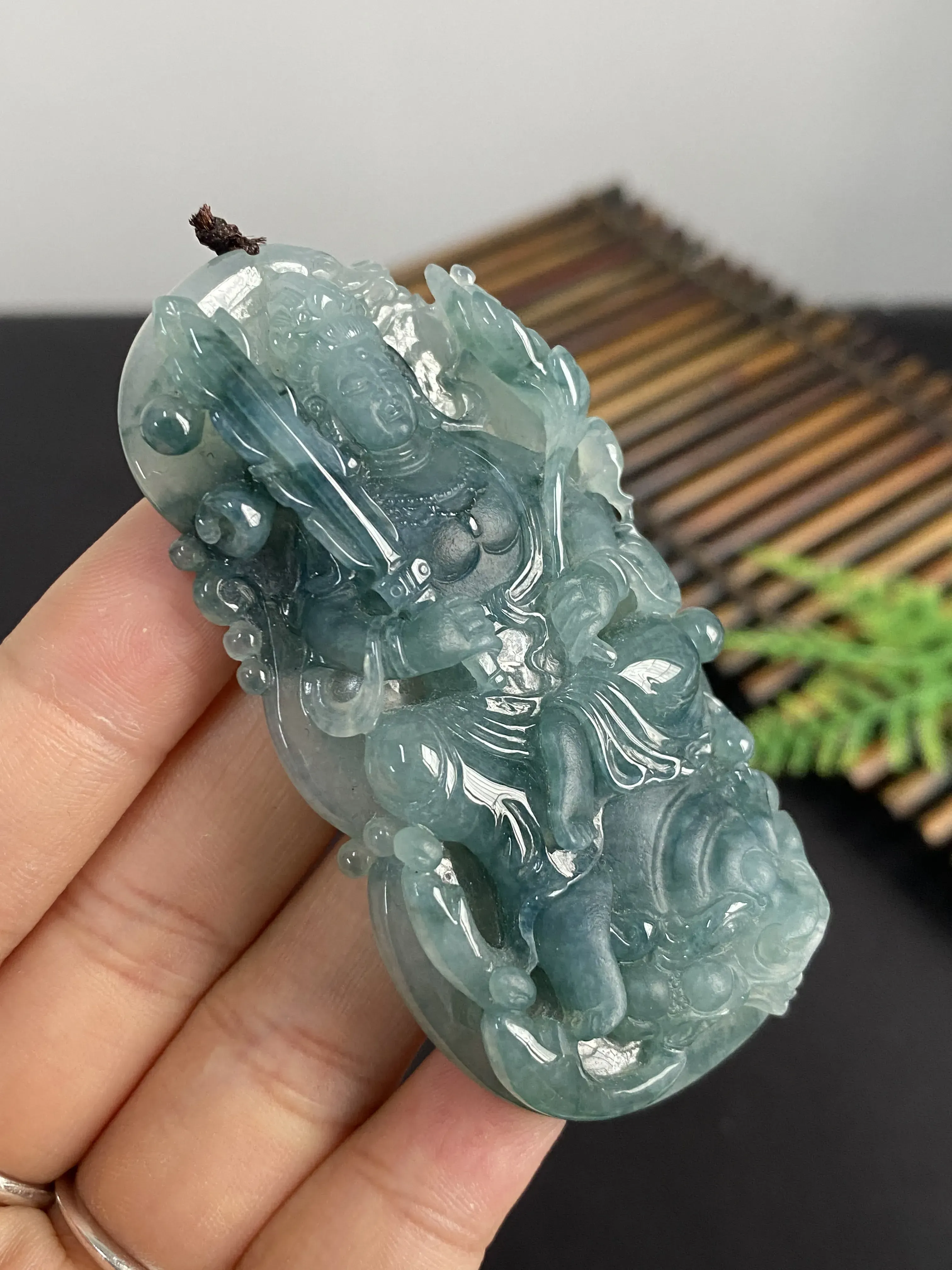 翡翠吊坠