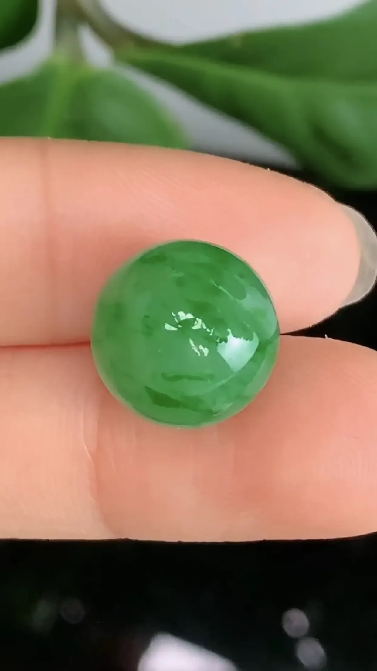 天然A货翡翠冰糯种飘绿胶感圆珠玉坠 尺寸13mm