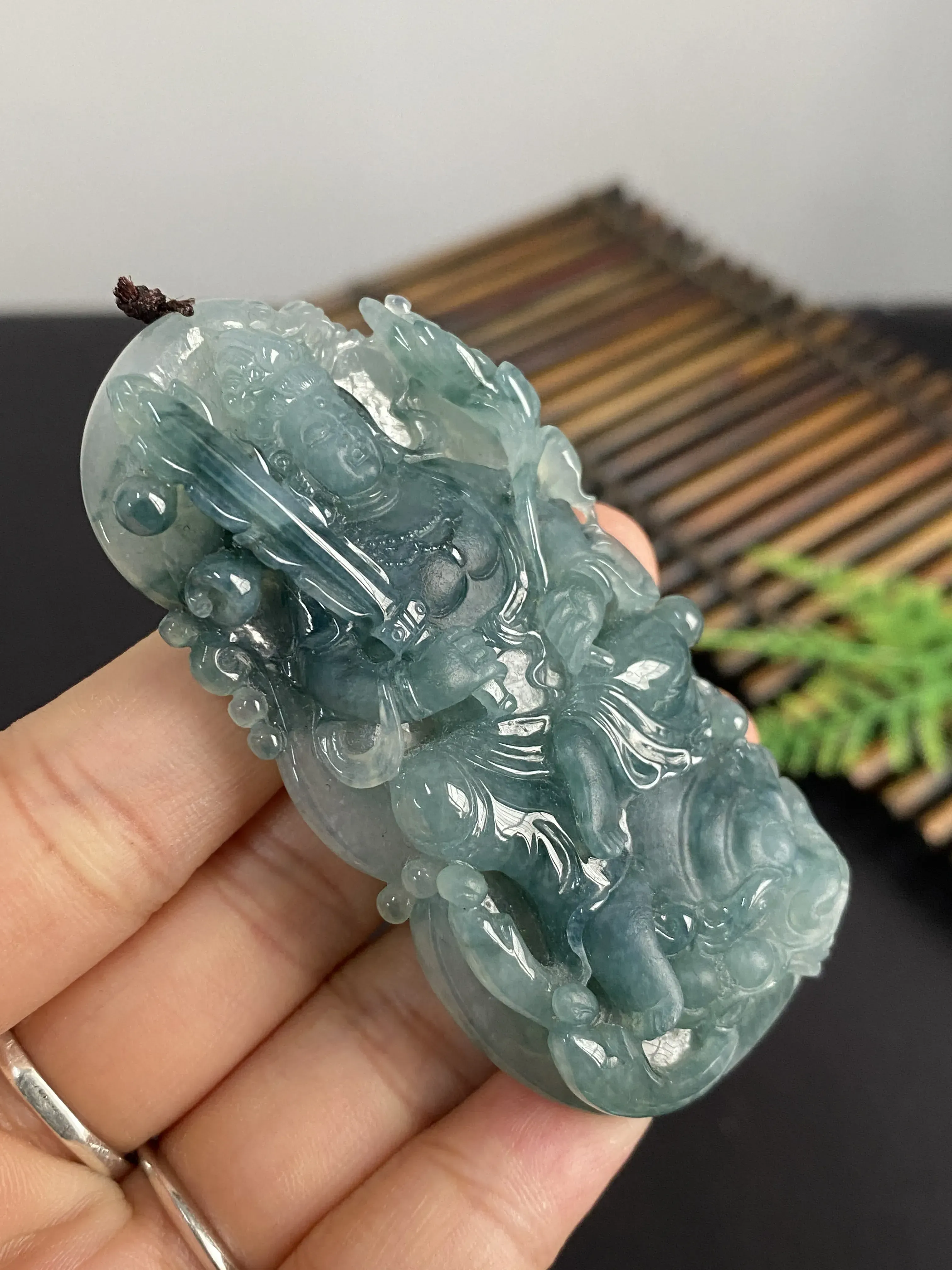 翡翠吊坠