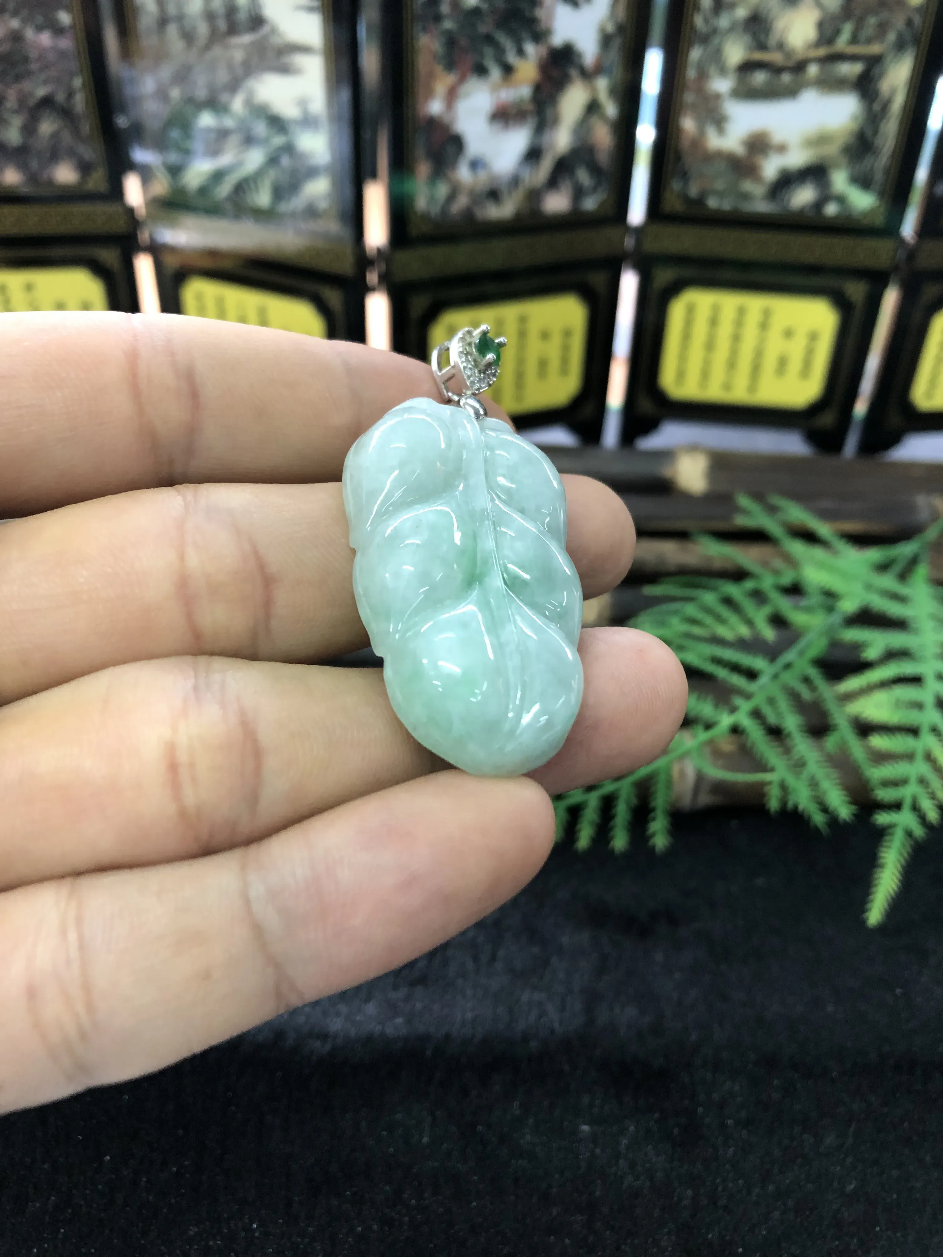翡翠吊坠