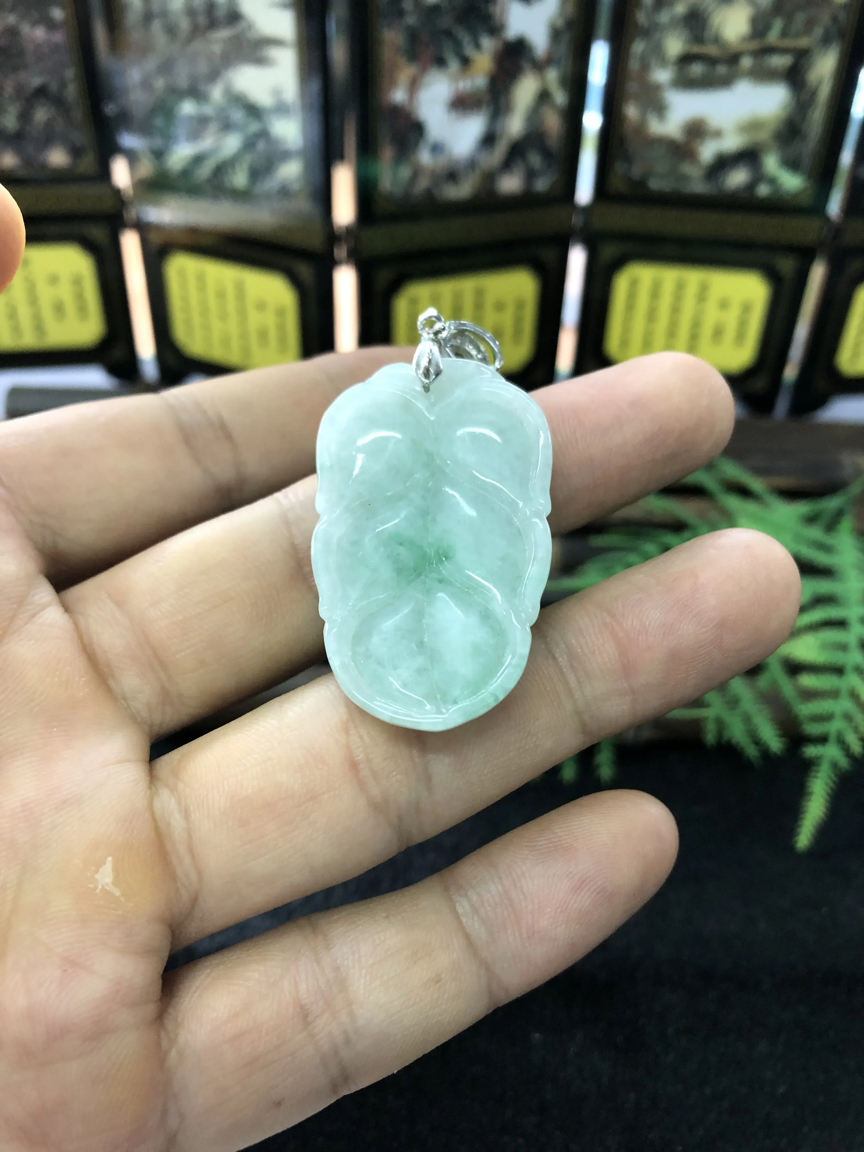 翡翠吊坠