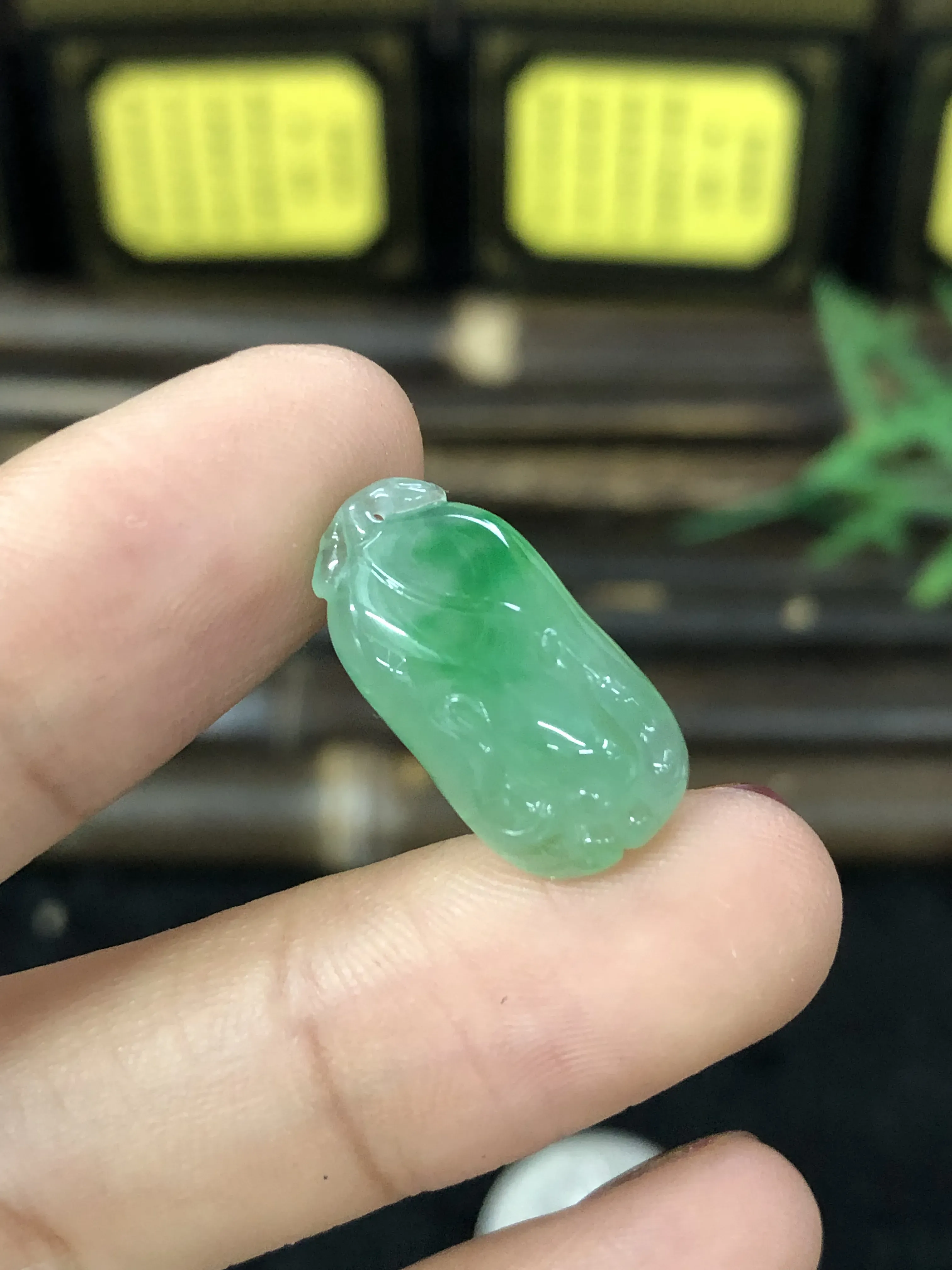 翡翠吊坠