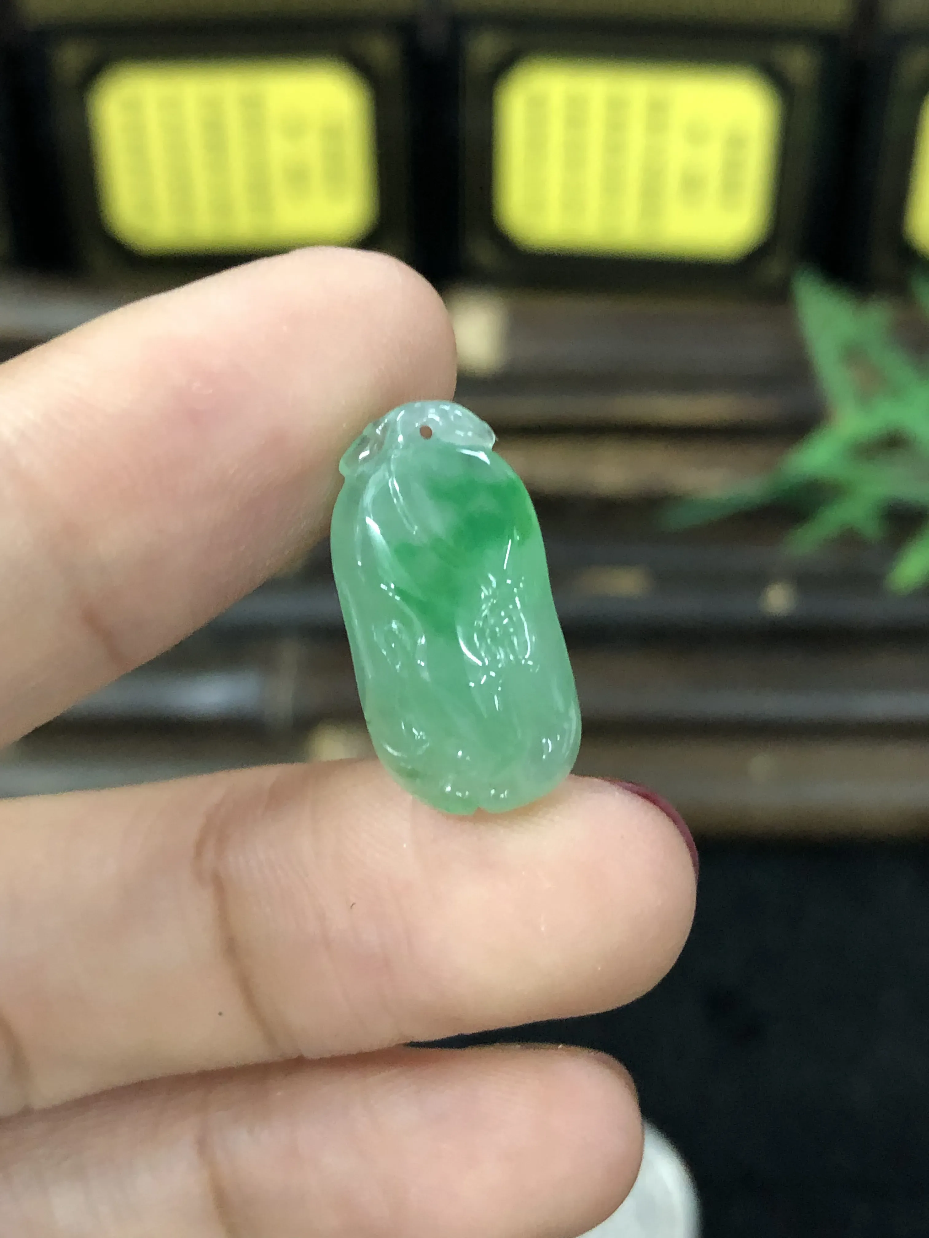 翡翠吊坠