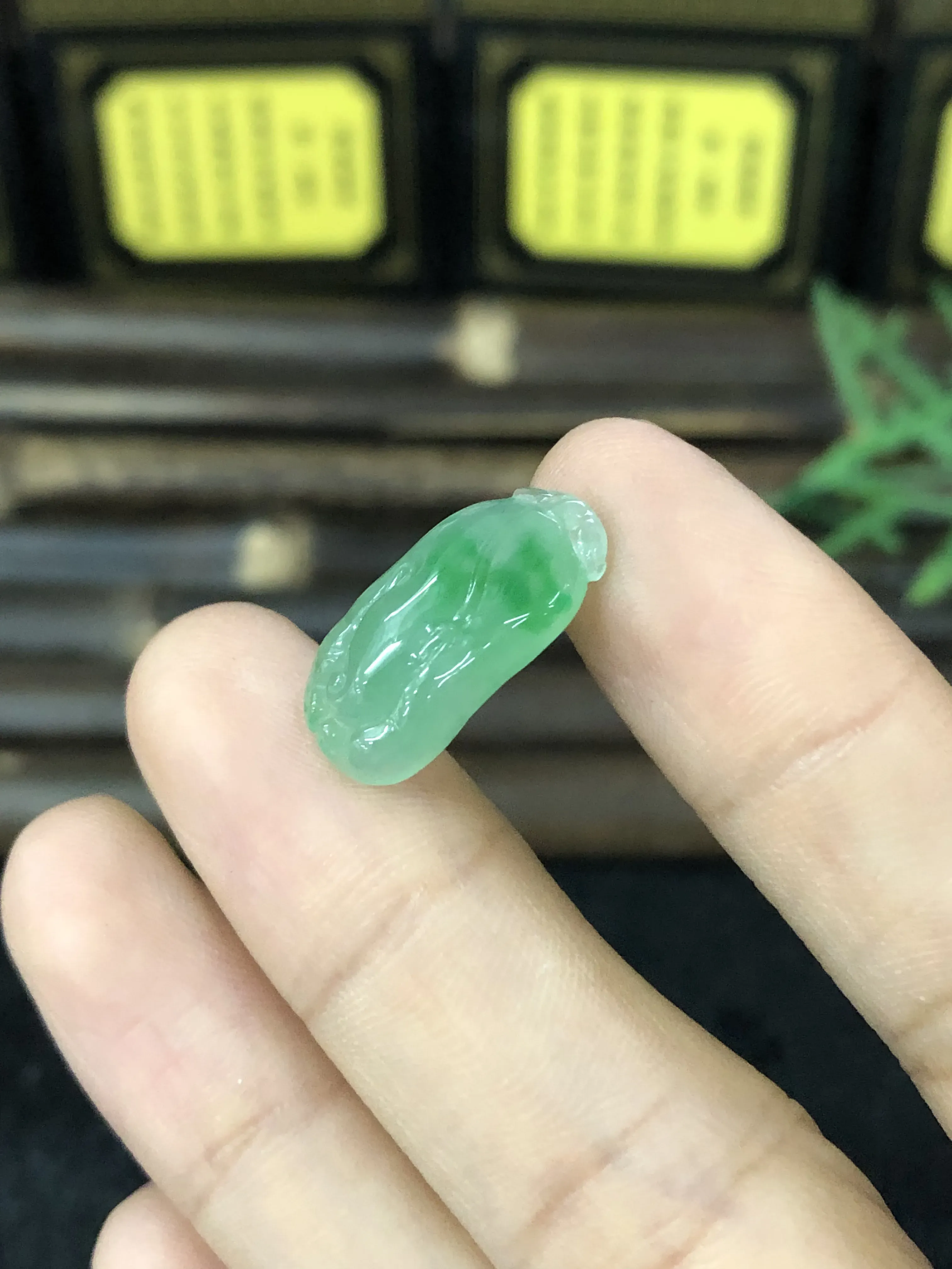 翡翠吊坠