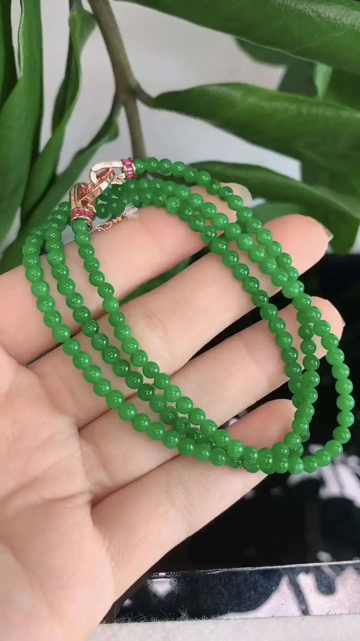 天然A货翡翠冰糯种阳绿全胶感圆珠项链 尺寸取一3.6mm