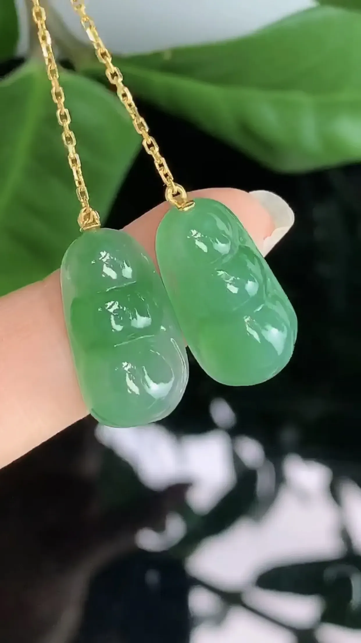 【限时特惠】天然A货翡翠18k金冰润飘绿胶感平安四季豆耳勾一对 裸石取一19.5-10.5-6mm
