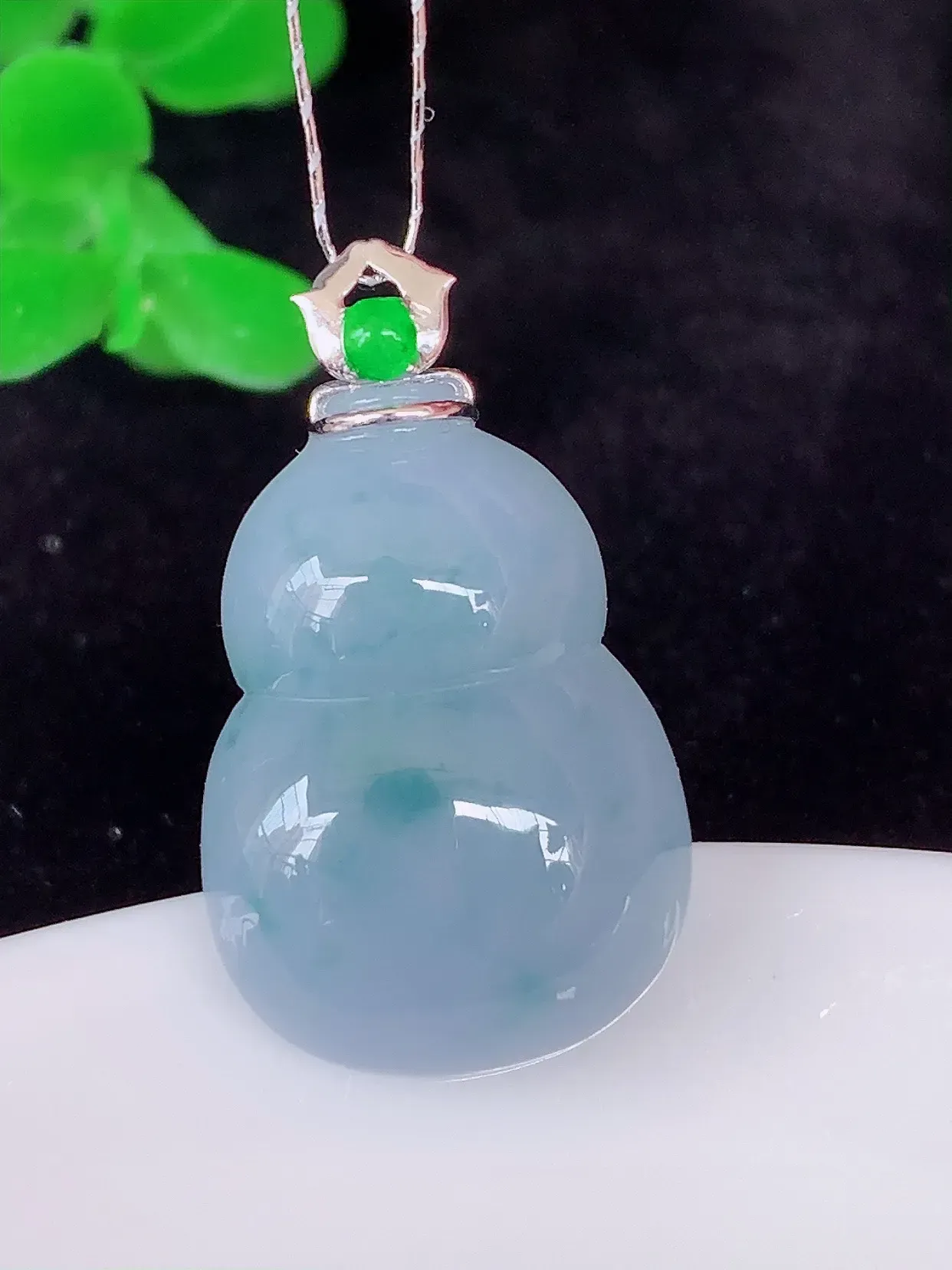 葫芦吊坠，紫罗兰葫芦吊坠，18k金，颜色靓丽，水润，饱满，佩戴精致！#00.21整体长26.5裸石22*15.5*6.5