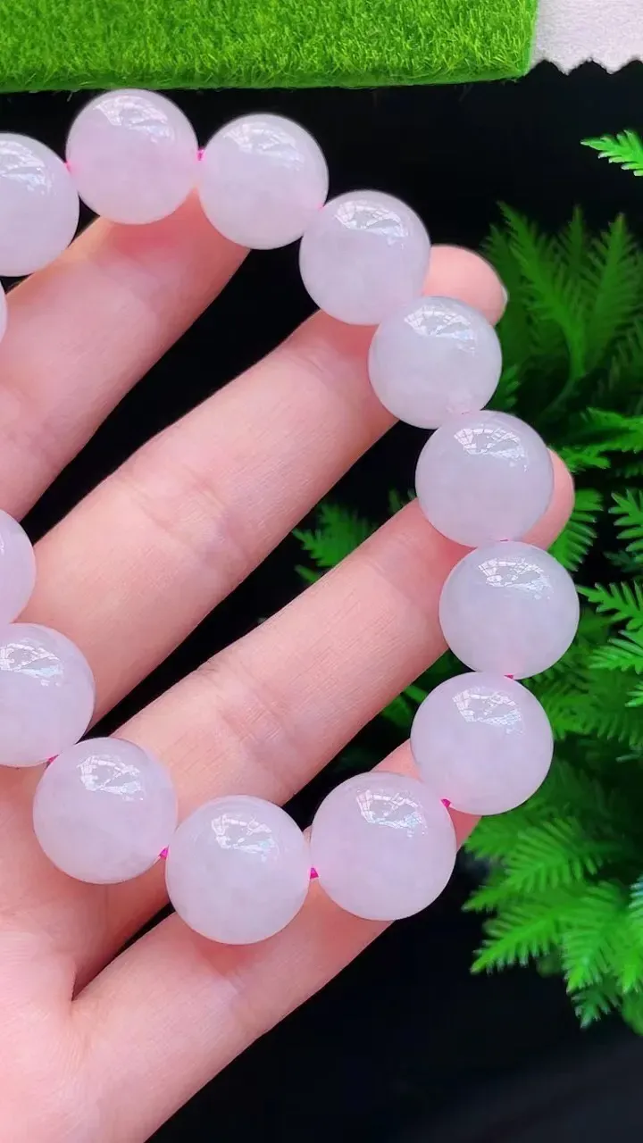 冰种圆珠手串
尺寸13.2mm，i21hhk（纯自然光实拍）