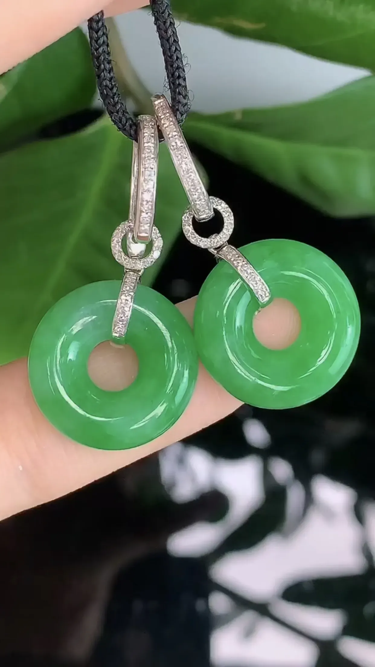 【限时特惠】天然A货翡翠18k金冰糯种阳绿全胶感平安环耳勾一对 裸石取一17.6-6.6mm