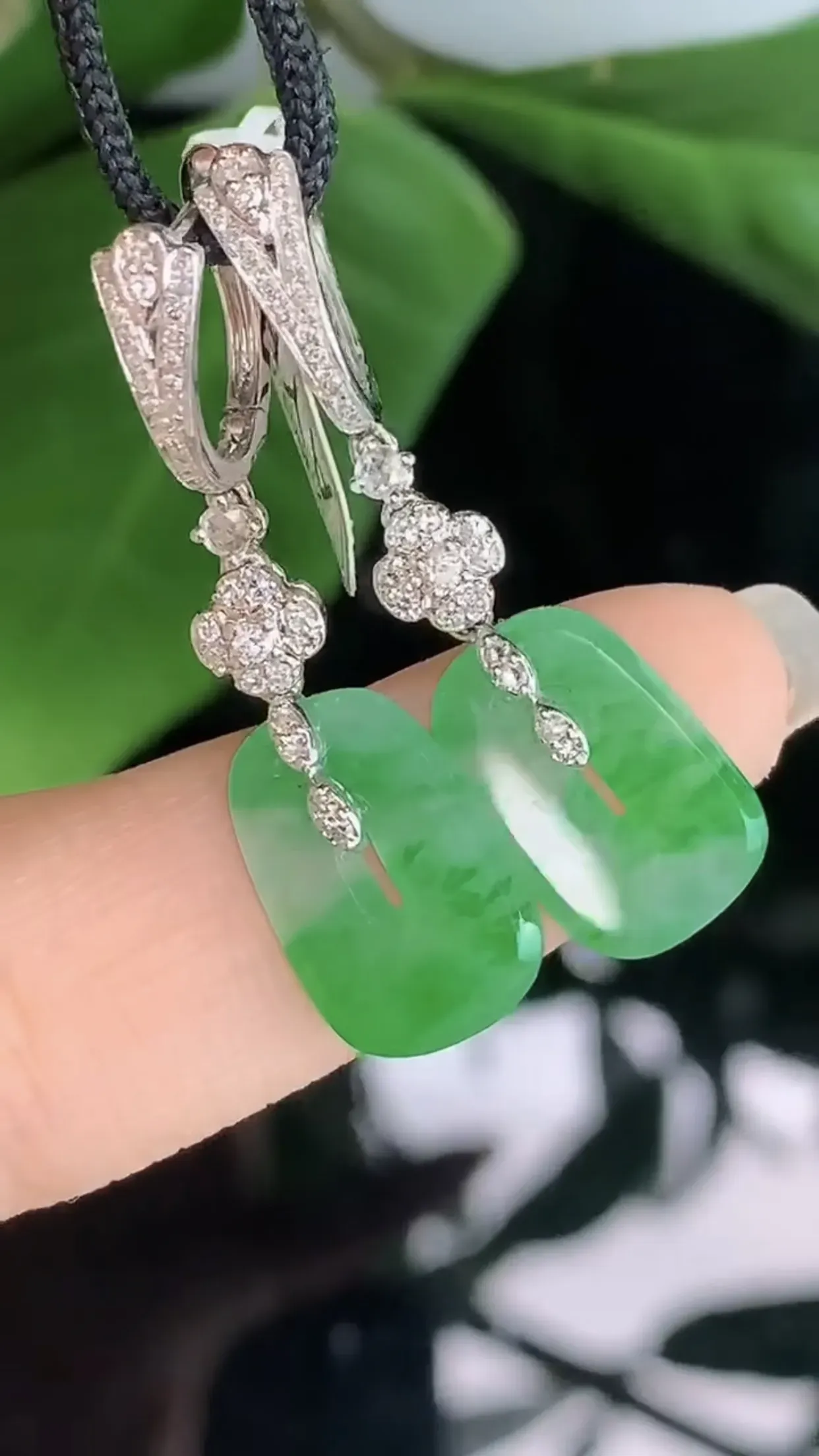 天然A货翡翠18k金冰糯种飘阳绿全胶感福贝耳坠一对 裸石取一14.6-9.2-2.2mm