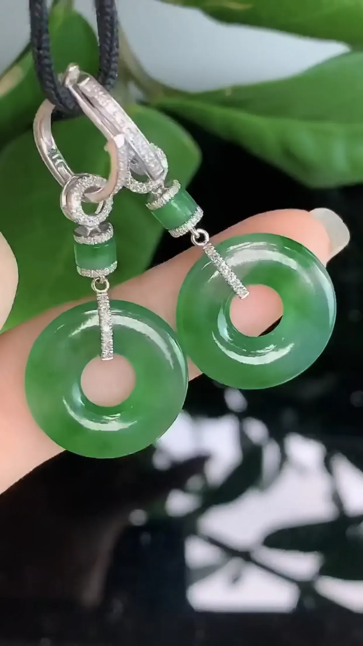 天然A货翡翠18k金冰润飘绿胶感子母平安扣耳坠一对 裸石取一18.4-3mm