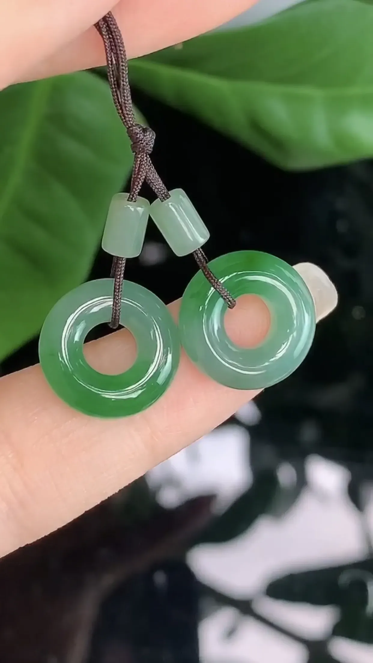 天然A货翡翠冰糯种飘绿胶感子母平安扣玉坠一对 可代镶嵌 尺寸取一13.3-5.2mm