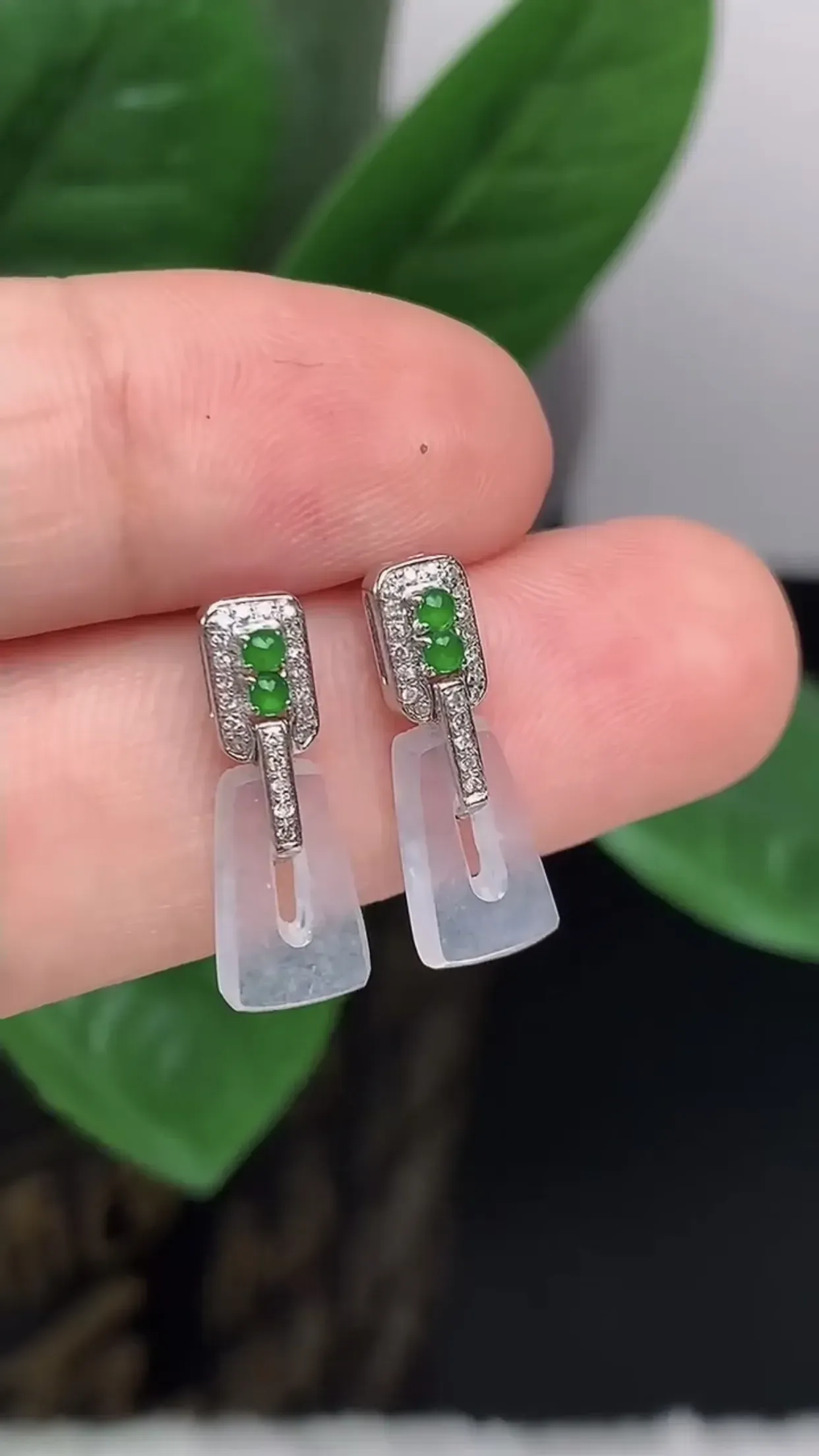 【限时特惠】天然A货翡翠18K金镶嵌冰种平安环耳坠 玉质细腻 种水好 佩带效果佳 尺寸：10.6*6.6*1.9mm