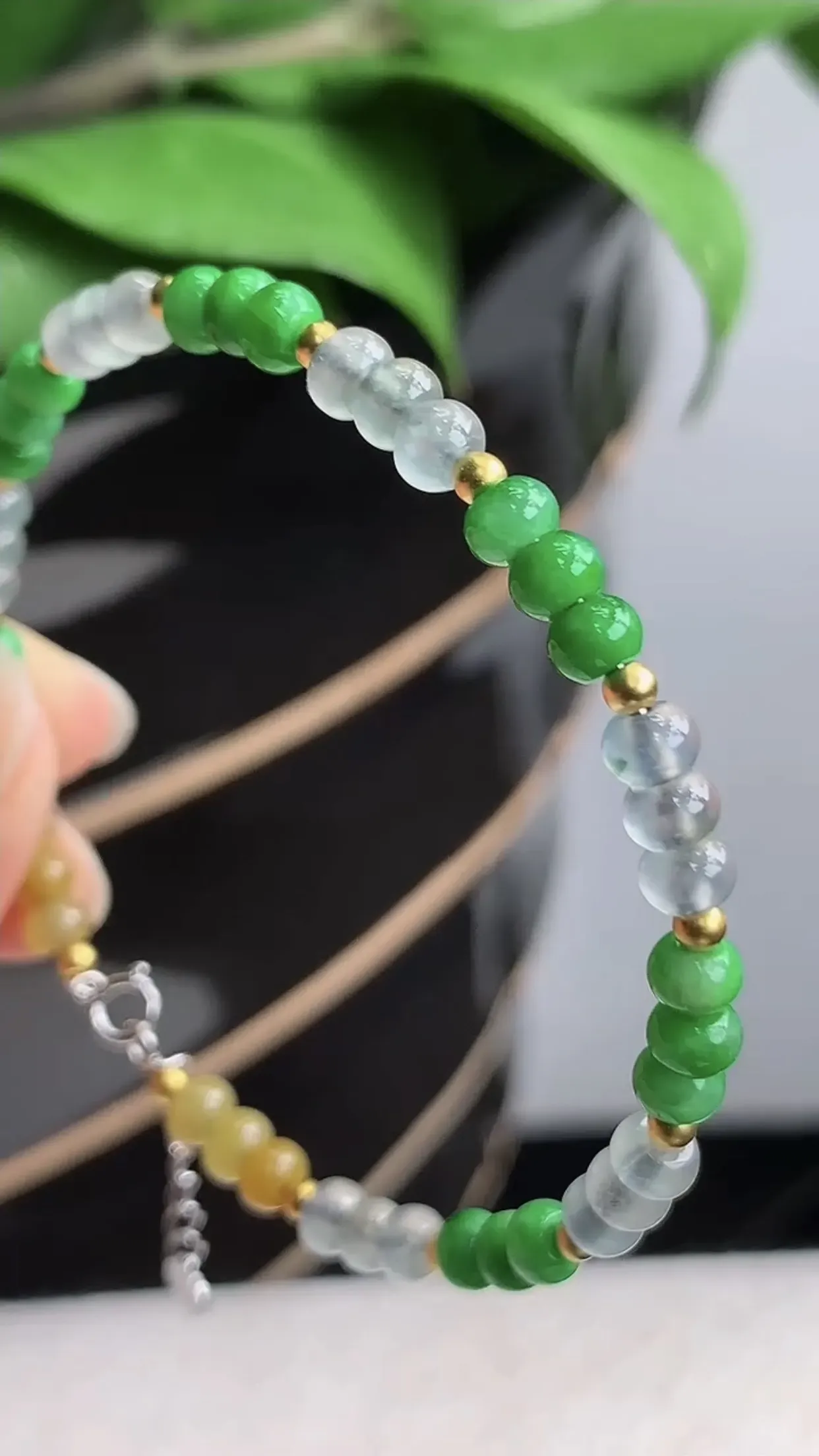 天然A货翡翠老坑冰种18K金镶嵌三彩圆珠算盘珠手串手链 尺寸4.3×2.8mm