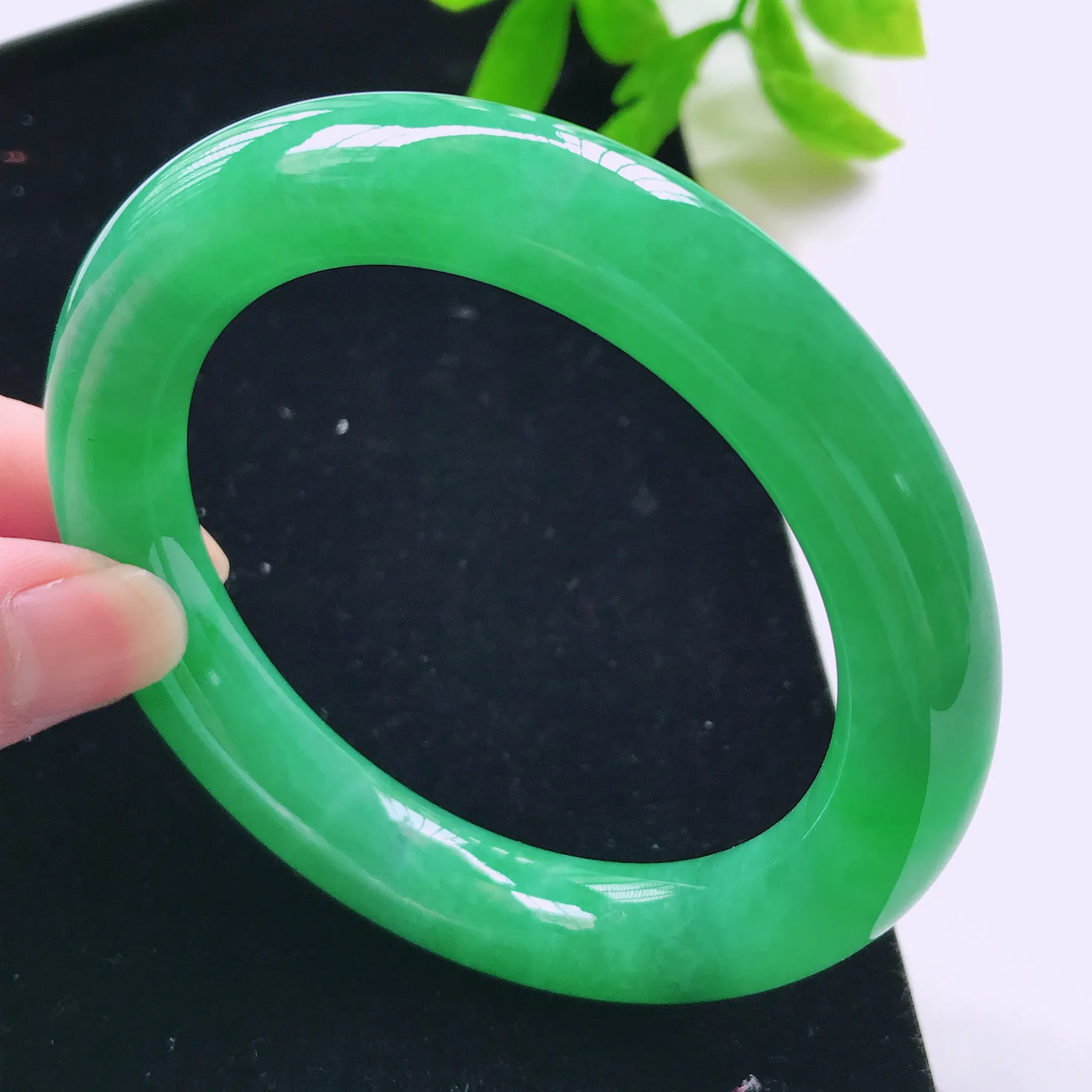 圆条56.8mm a货翡翠满绿精美圆条翡翠手镯   圈口56.8/11.3/11.0 种老水足 上手漂亮