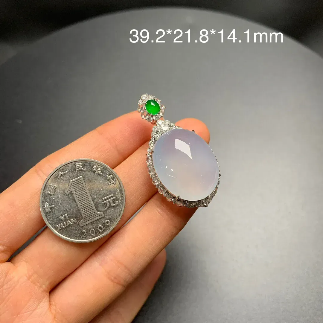高冰种细润鸽子蛋吊坠 种好通透 起光起胶 优雅大气