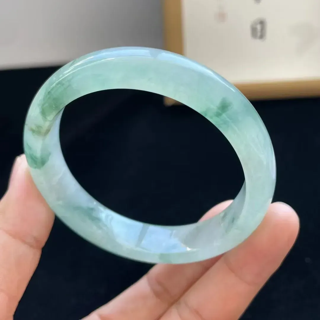 【限时特惠】冰飘花手镯 水润光泽 花色素雅清秀