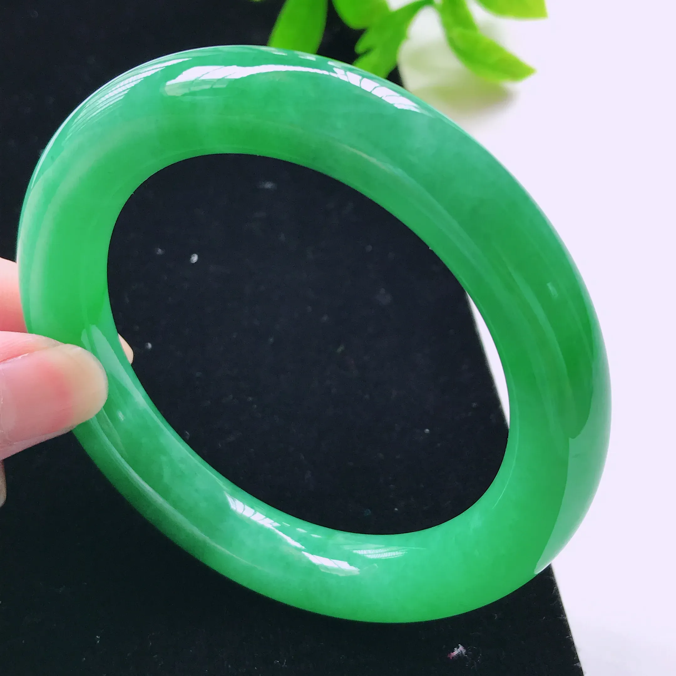 圆条56.8mm a货翡翠满绿精美圆条翡翠手镯   圈口56.8/11.3/11.0 种老水足 上手漂亮