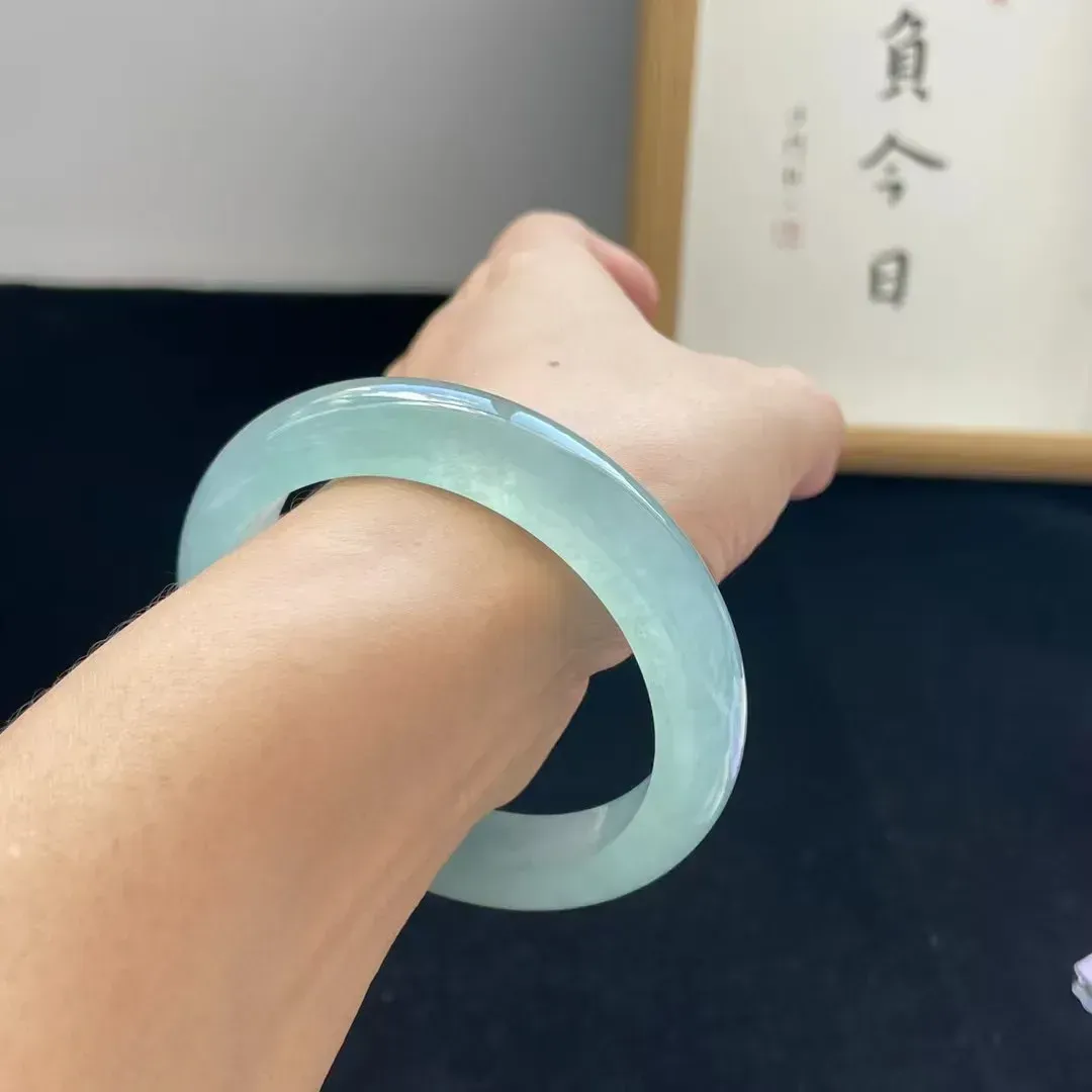 冰种晴水手镯 水润光泽 清新 胶润 透亮