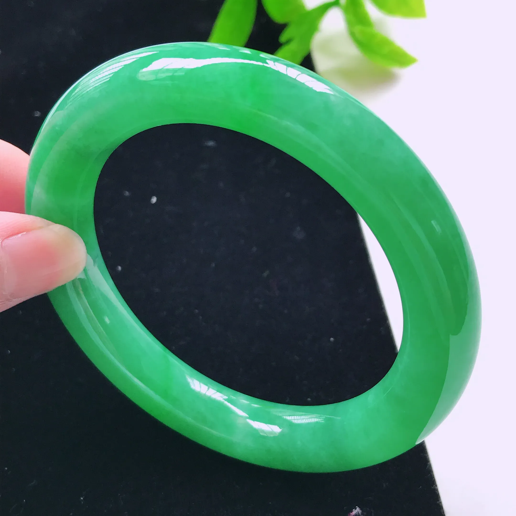 圆条56.8mm a货翡翠满绿精美圆条翡翠手镯   圈口56.8/11.3/11.0 种老水足 上手漂亮