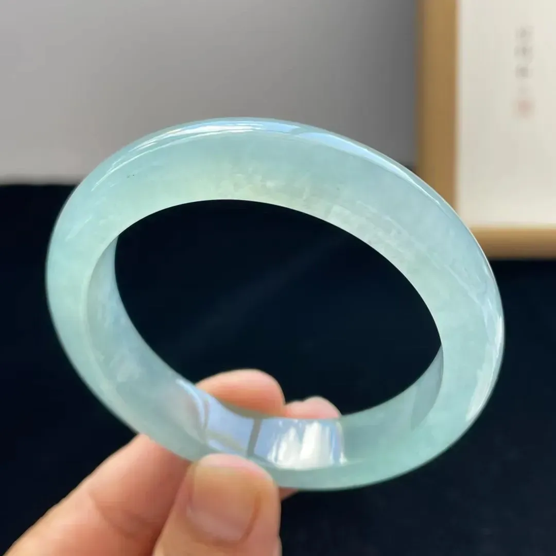 冰种晴水手镯 水润光泽 清新 胶润 透亮