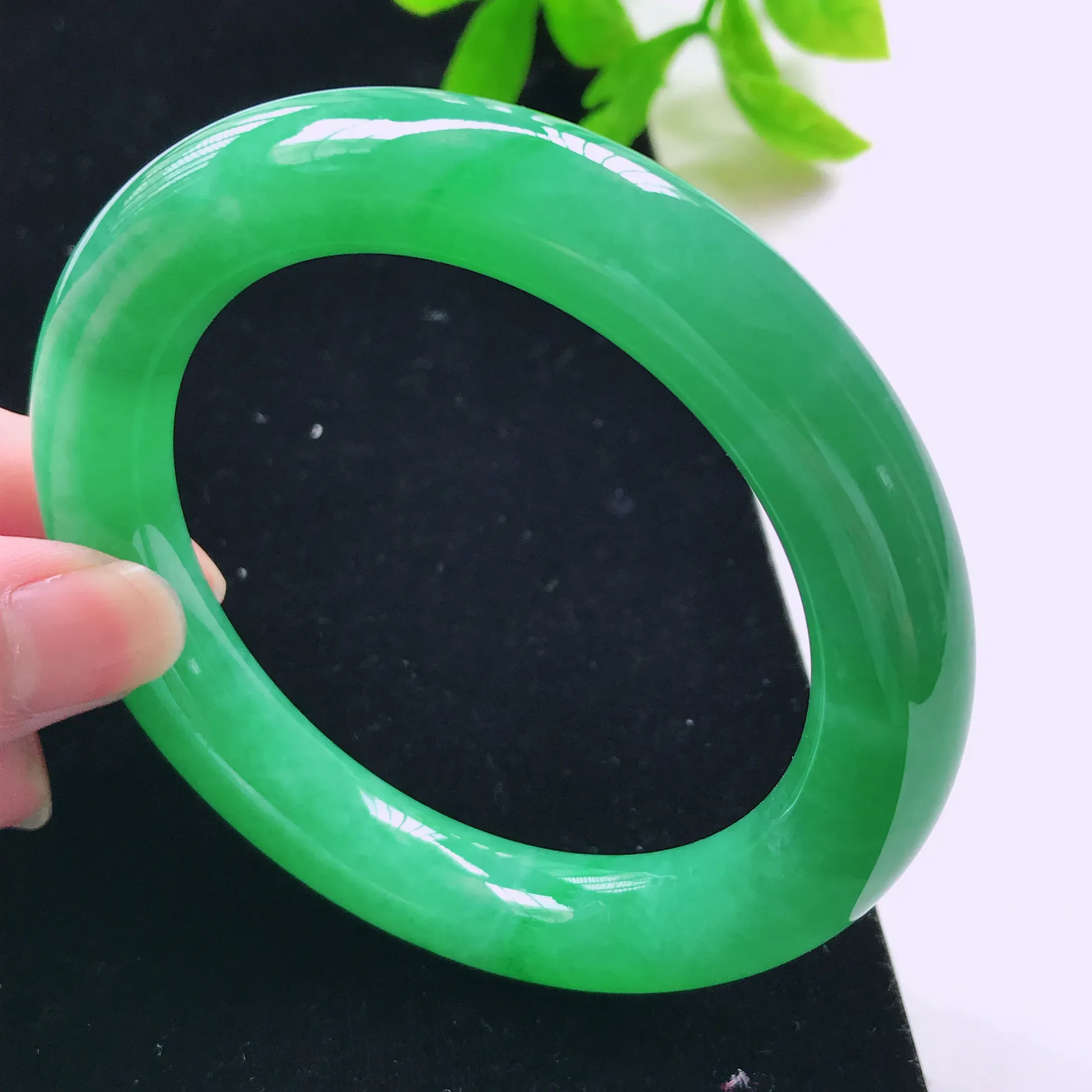 圆条56.8mm a货翡翠满绿精美圆条翡翠手镯   圈口56.8/11.3/11.0 种老水足 上手漂亮