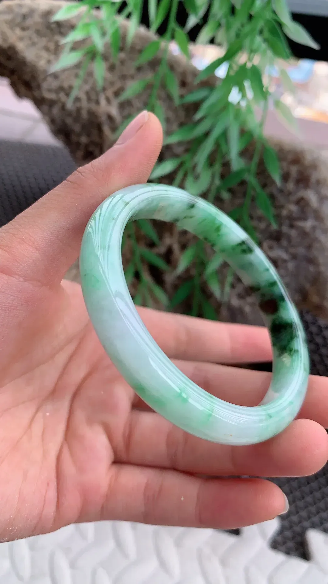 老坑飘绿正圈手镯尺寸57圈口×10×7.3mm  《自然光实拍》4008