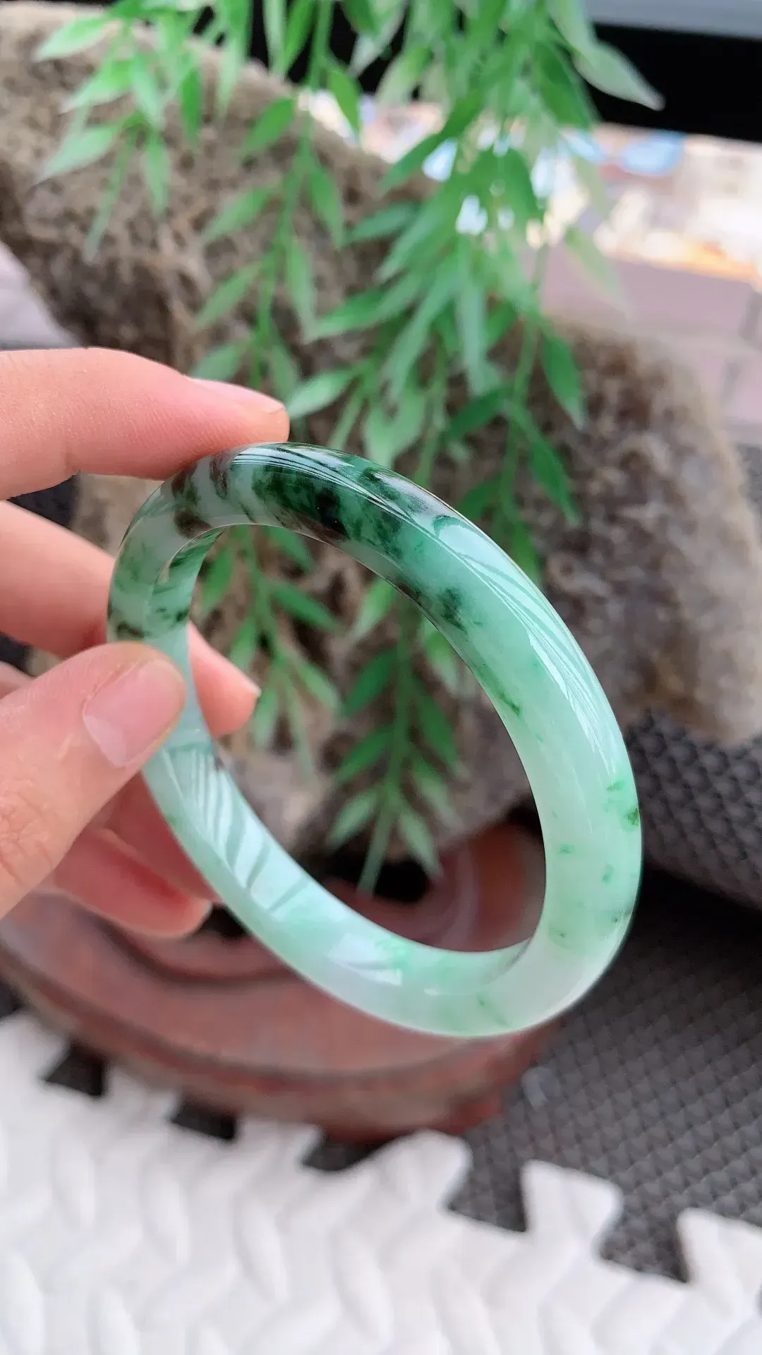 老坑飘绿正圈手镯尺寸57圈口×10×7.3mm  《自然光实拍》4008