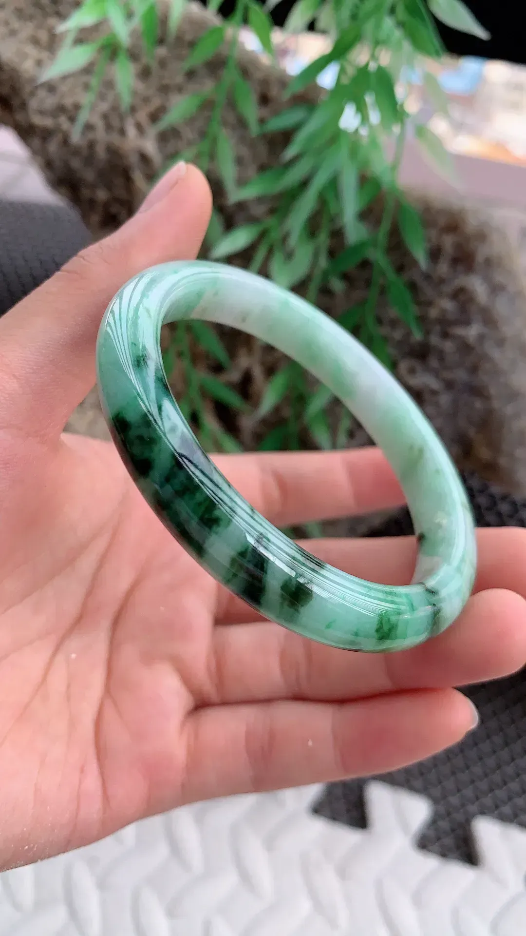 老坑飘绿正圈手镯尺寸57圈口×10×7.3mm  《自然光实拍》4008