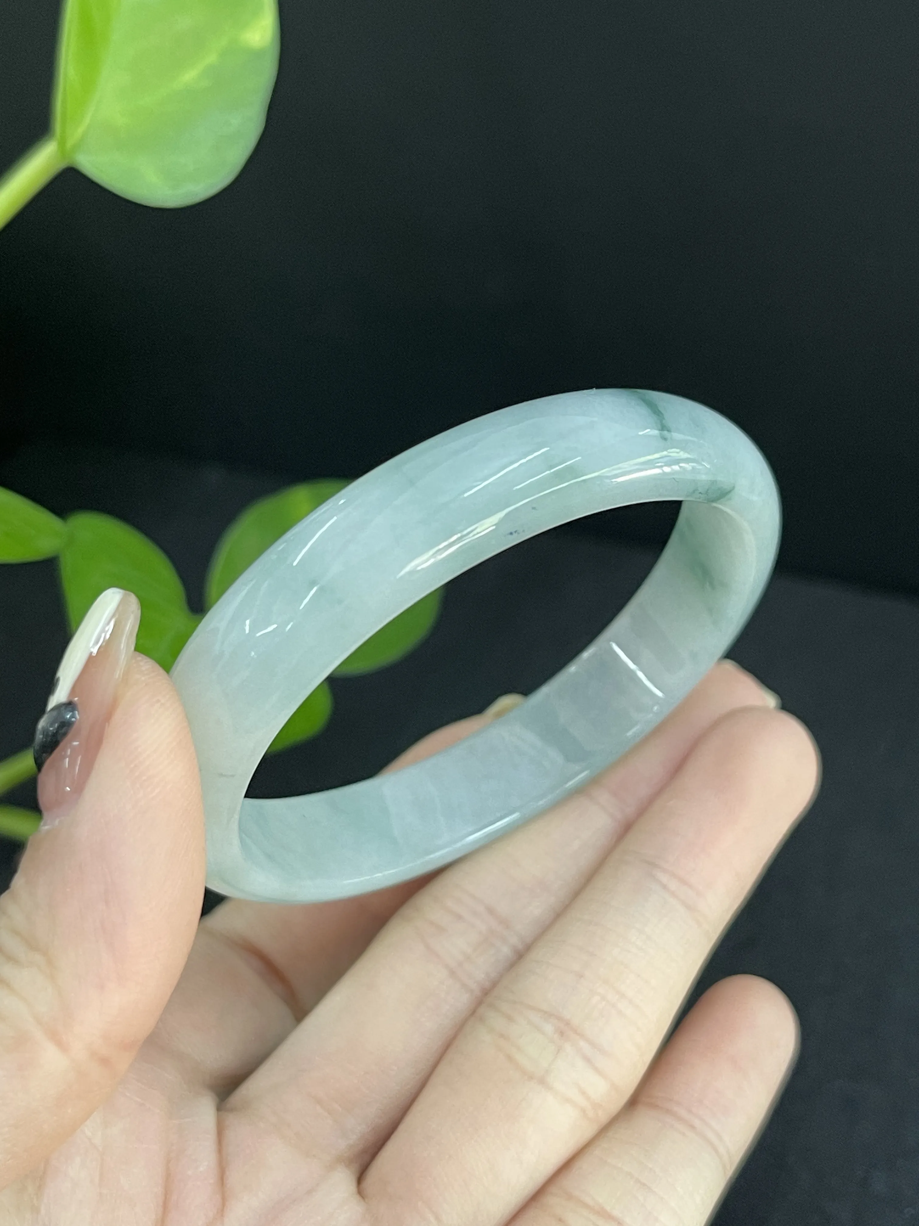 糯化种飘花翡翠手镯贵妃圈口54.2#