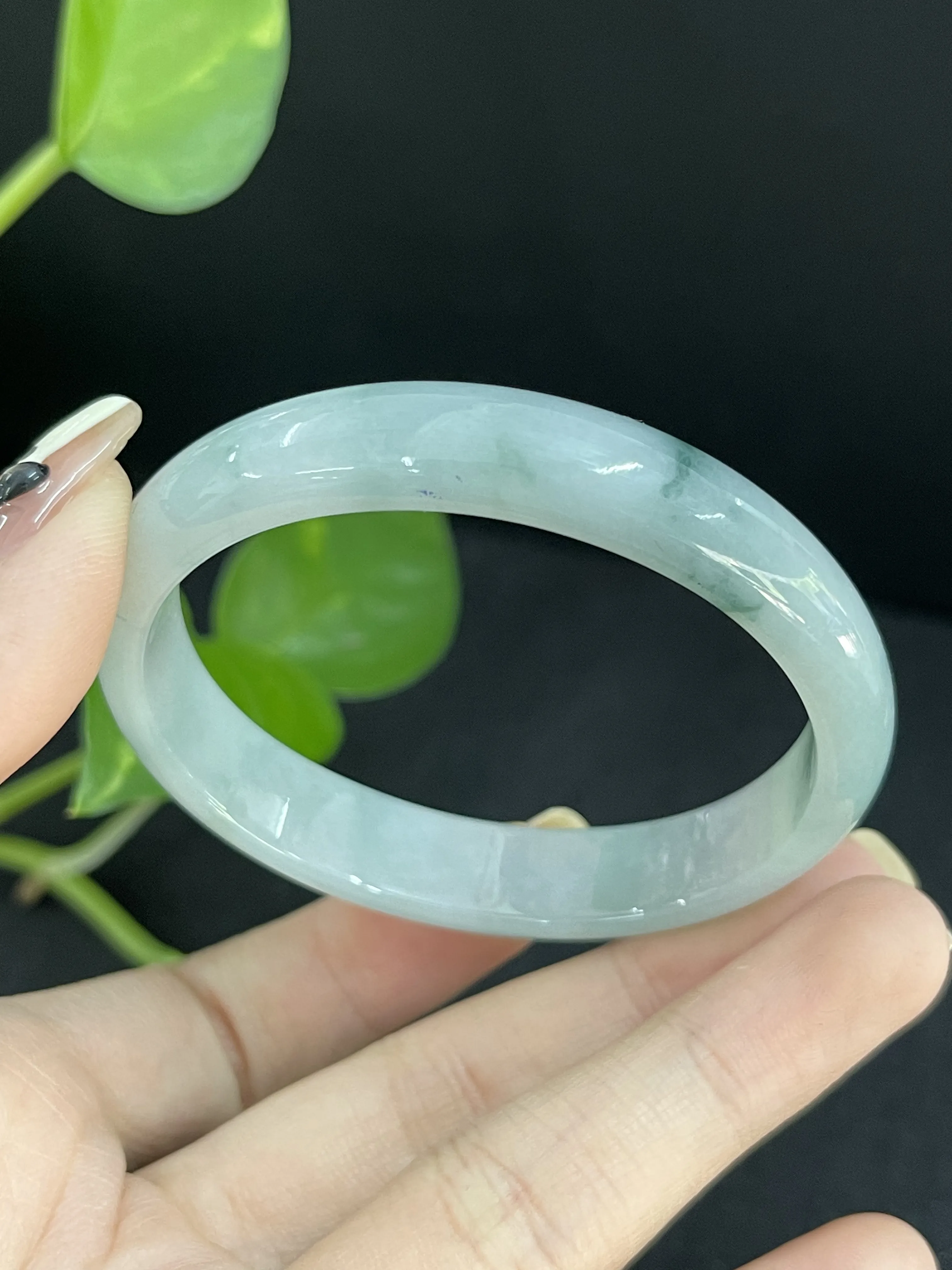 糯化种飘花翡翠手镯贵妃圈口54.2#