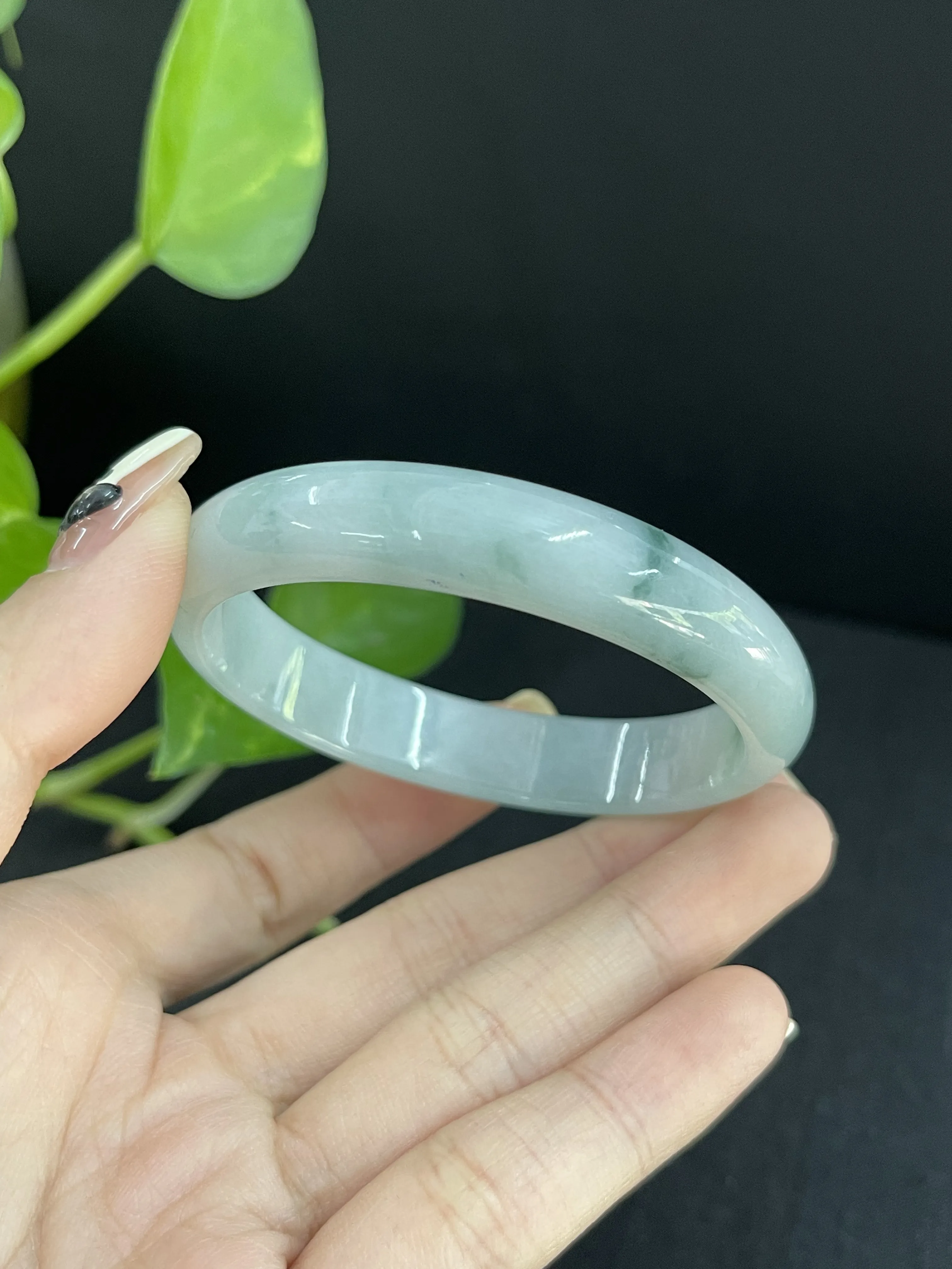 糯化种飘花翡翠手镯贵妃圈口54.2#