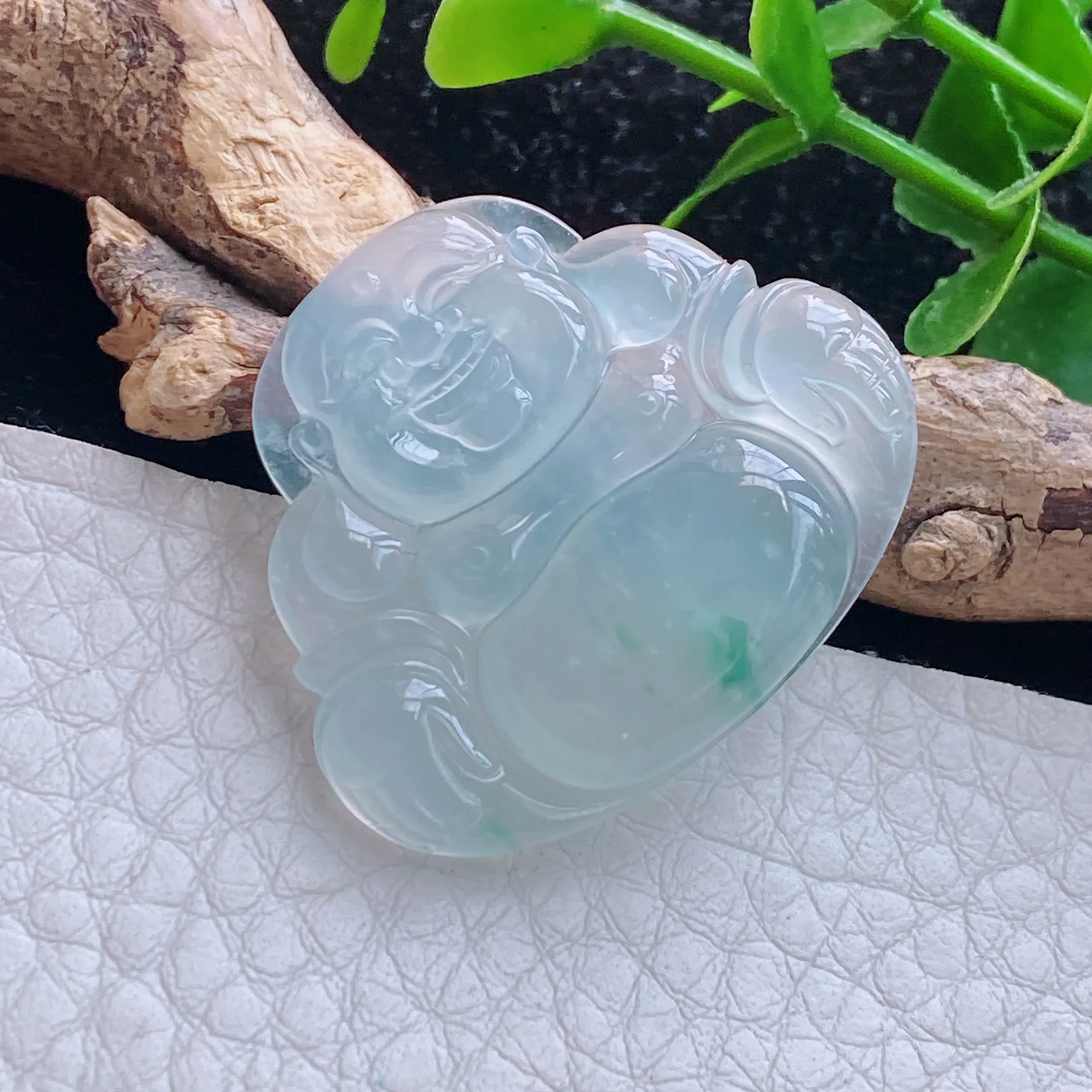 缅甸翡翠A货高冰佛公 开心佛玉坠  冰玻飘花大肚佛玉吊坠 暂无打孔！ljm尺寸:27.1*31.8*4.5mm