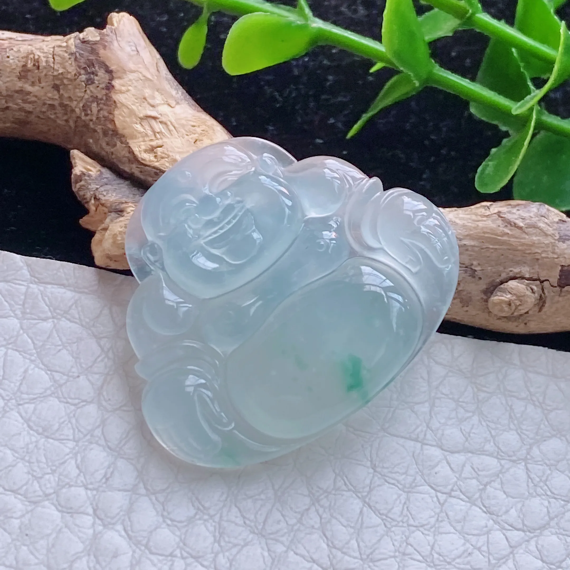 缅甸翡翠A货高冰佛公 开心佛玉坠  冰玻飘花大肚佛玉吊坠 暂无打孔！ljm尺寸:27.1*31.8*4.5mm