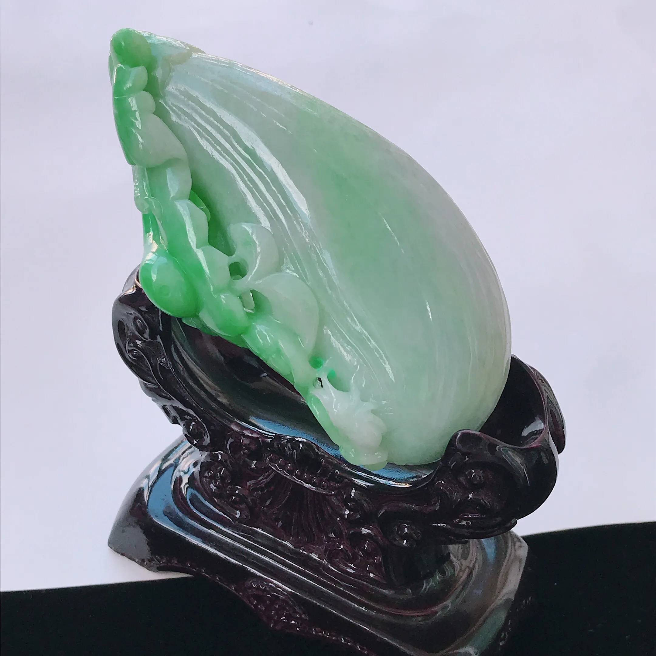 水润飘阳绿精美富甲天下翡翠摆件  玉质细腻  冰清玉润  颜色漂亮 尺寸87.1/49.8/20.8（送底座）
