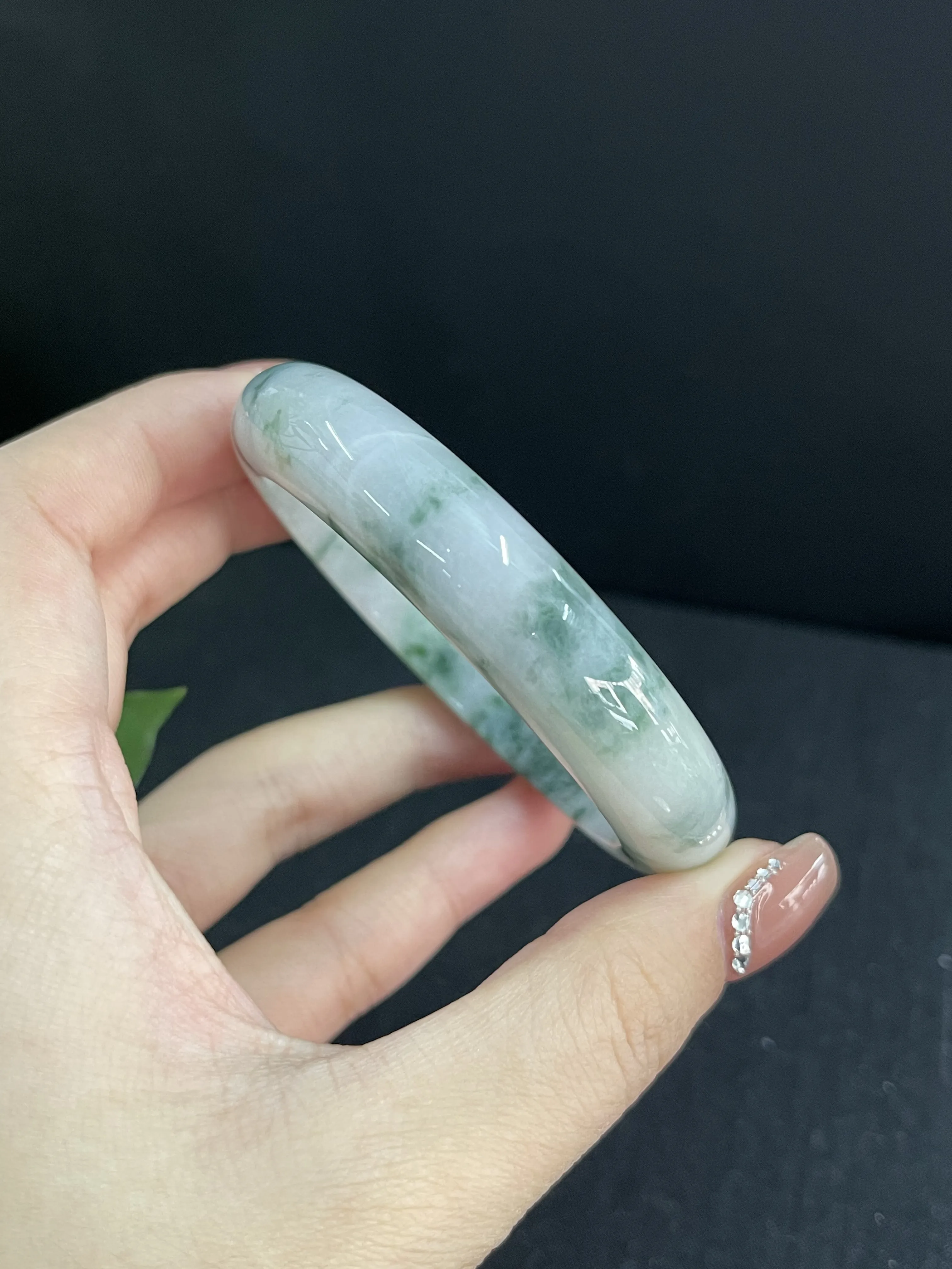 糯化种翡翠飘花正圈手镯圈口54#