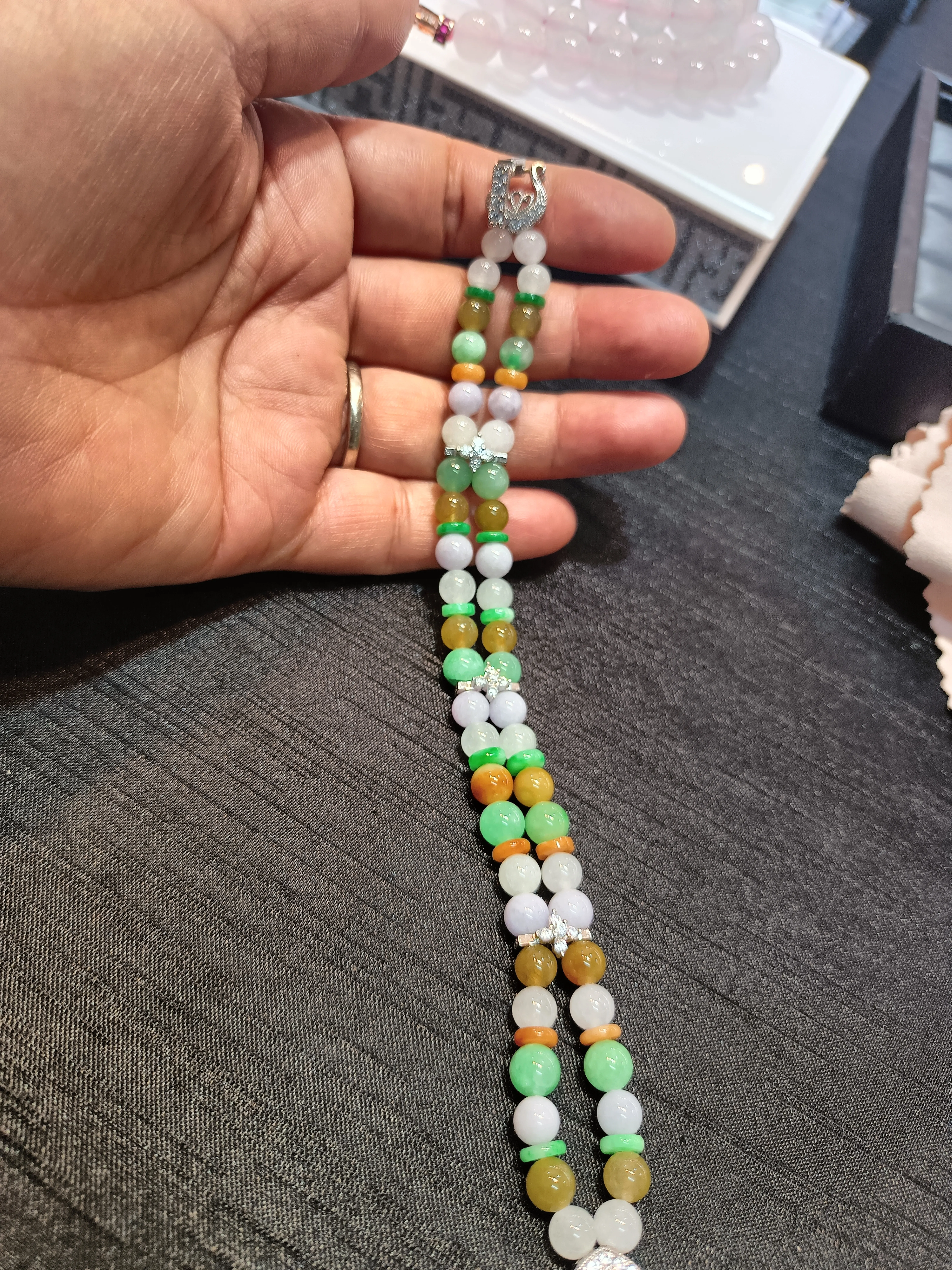 925银镶嵌翡翠多色手串，共9条，可单出，便宜，尺寸190/6.3**190/4.5看上哪条图一可画圈一条的卜价