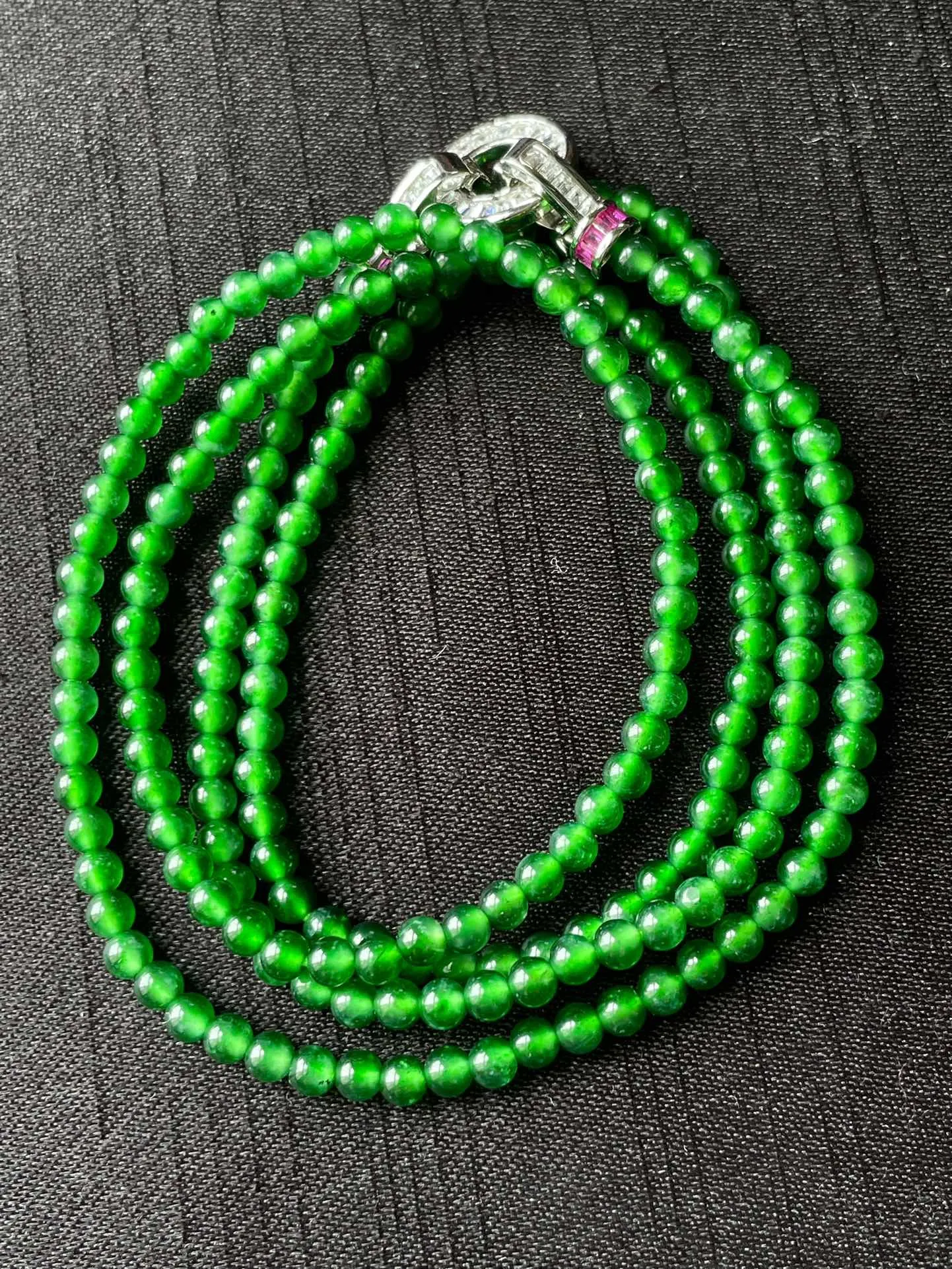 .冰阳绿珠链，无纹裂，水头足，冰透，尺寸3-280颗，编号1210