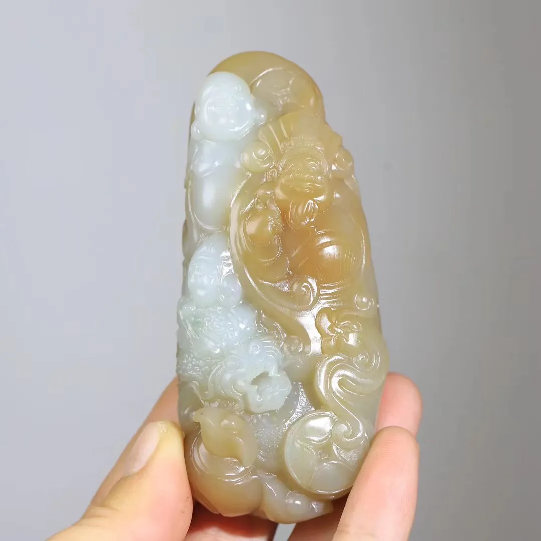（人财两旺）

精品️和田玉糖白把件，玉质温润细腻 油性十足 精雕财神 眉开眼笑，胡须飘逸，整体人物观之喜庆洋溢。寓意着财源滚滚，人财两旺 财福双至，吉祥如意。
重163.7克   尺寸95.3-41-25.5mm   fDZ-82129278