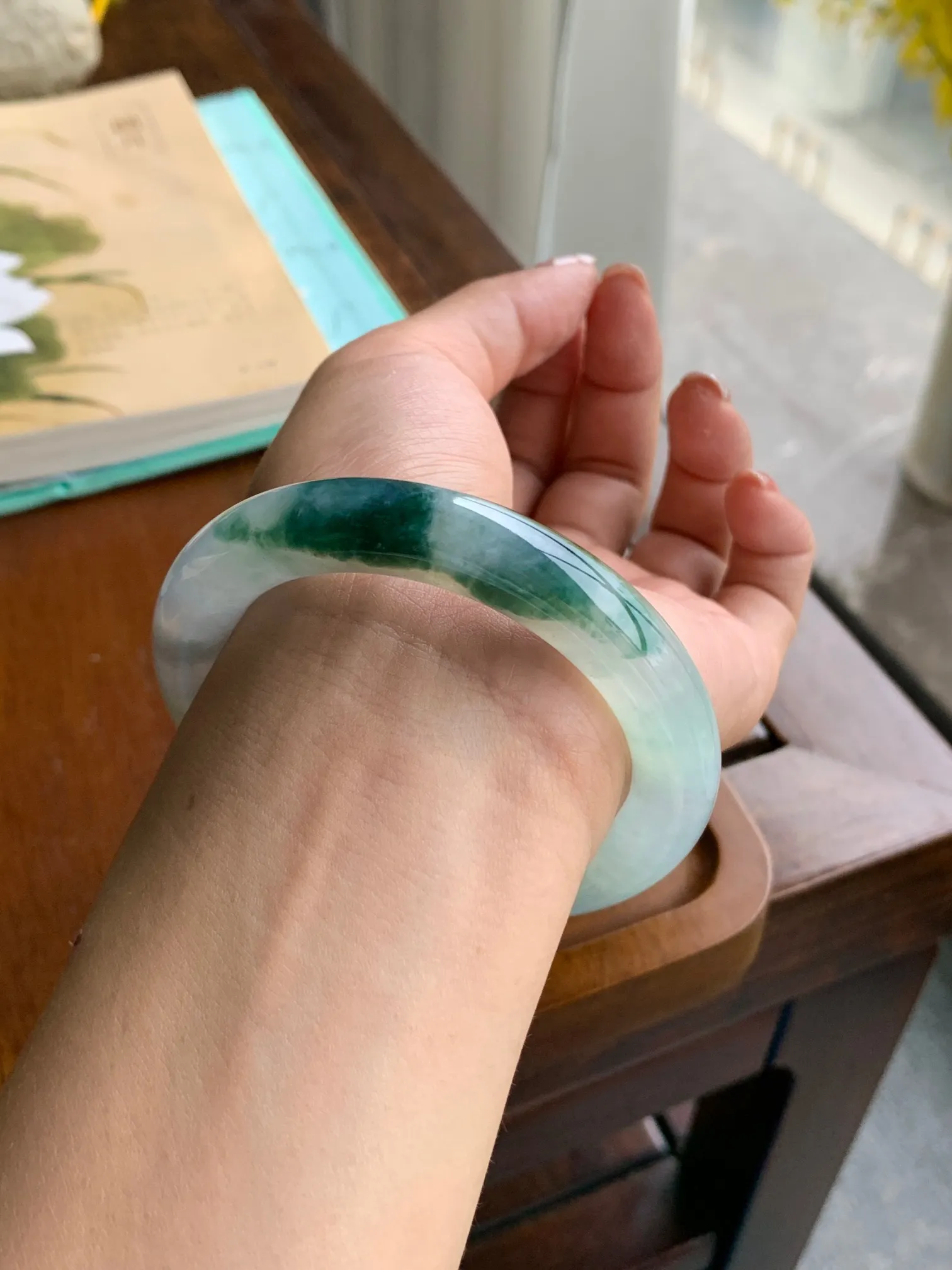 飘绿花圆条手镯，圈口: 57-11.3-11.3，正圈56，57，58可戴