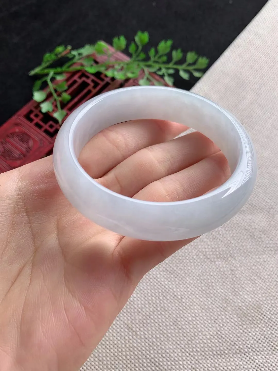 老坑浅绿正圈手镯尺寸56圈口×14.7×8mm重量59.79