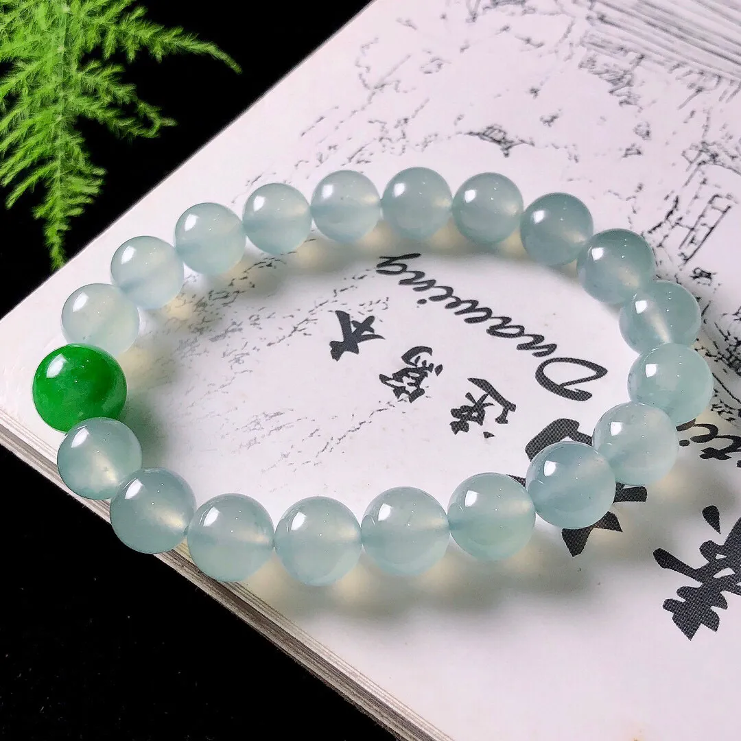 【宝贝】天然翡翠冰润圆珠手串
【尺寸】裸石10-11.5（㎜）20颗
【描述】冰种，玉质细腻，莹润起光，无裂纹