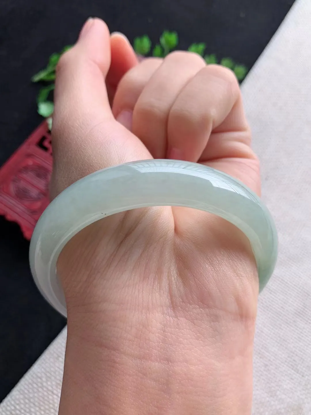 老坑飘绿正圈手镯尺寸55圈口×13×7.5mm重量53.10g