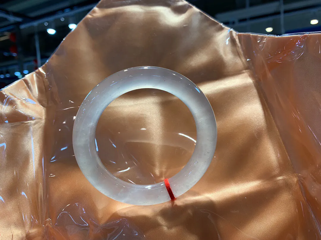 玻璃种起刚福镯 60圈口 种老冰透 起光起胶 冰感十足 收藏品