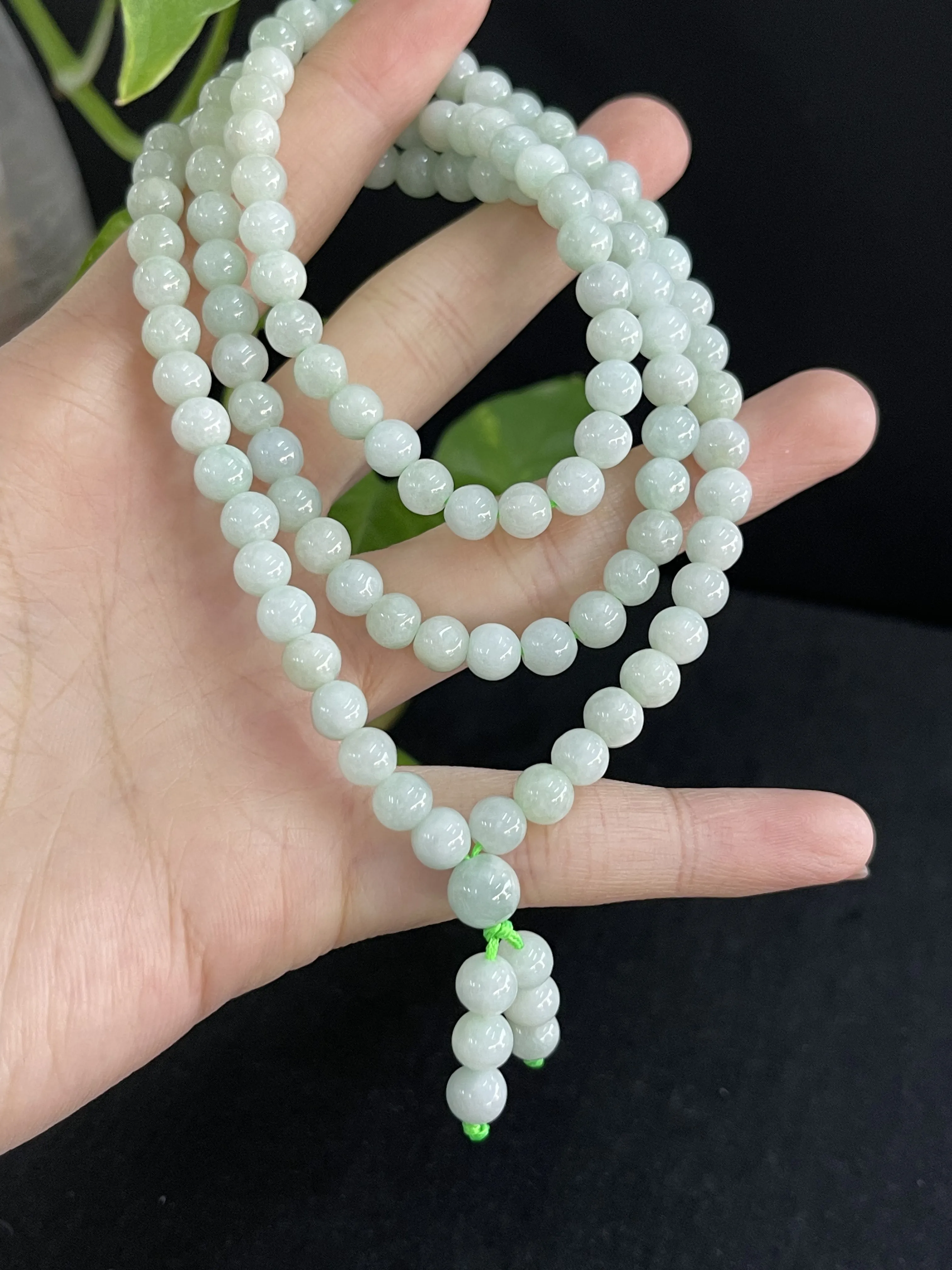 缅甸天然翡翠A货，圆珠项链手串手链，冰冰润润，老坑料种老肉细。