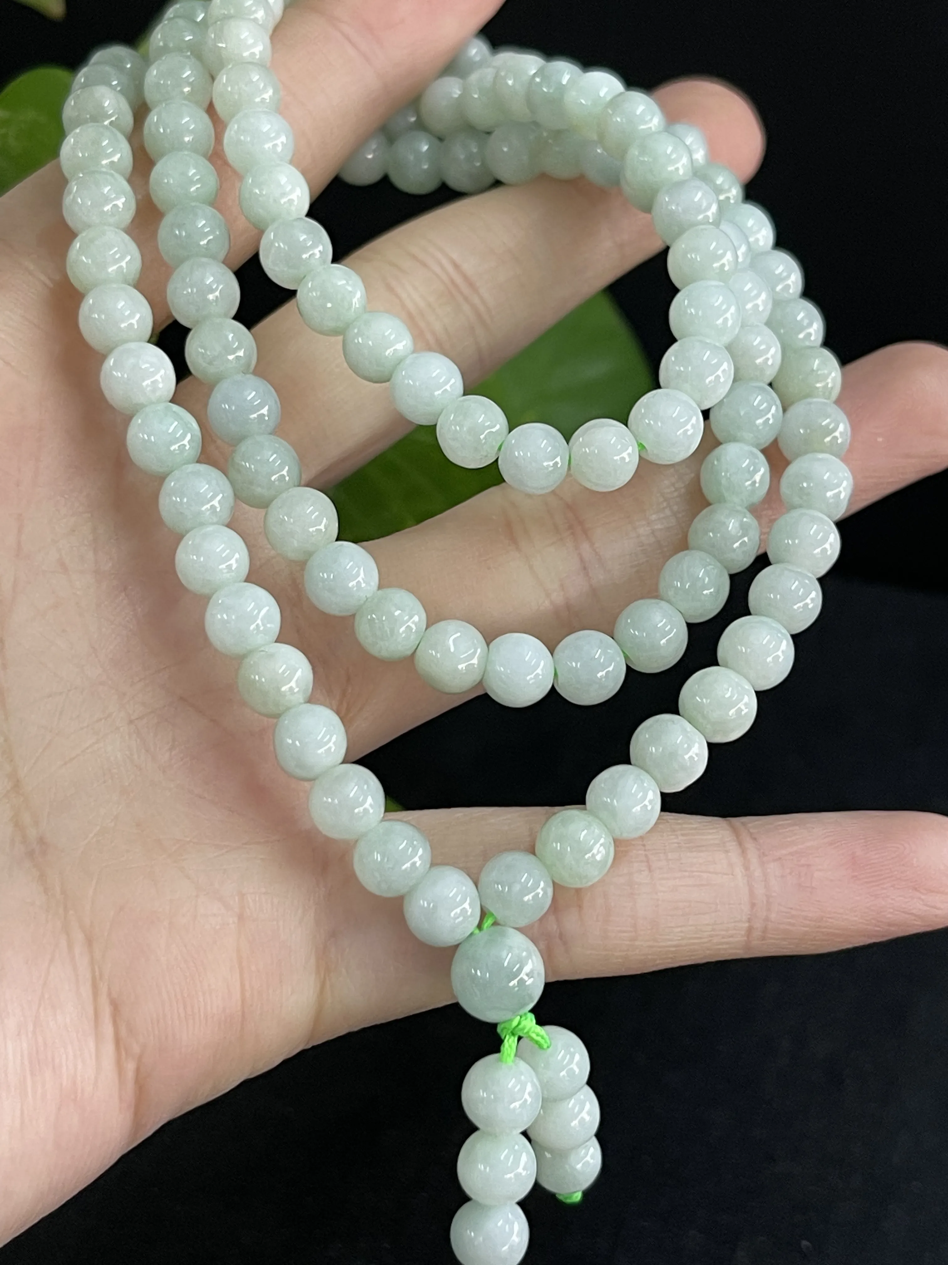 缅甸天然翡翠A货，圆珠项链手串手链，冰冰润润，老坑料种老肉细。