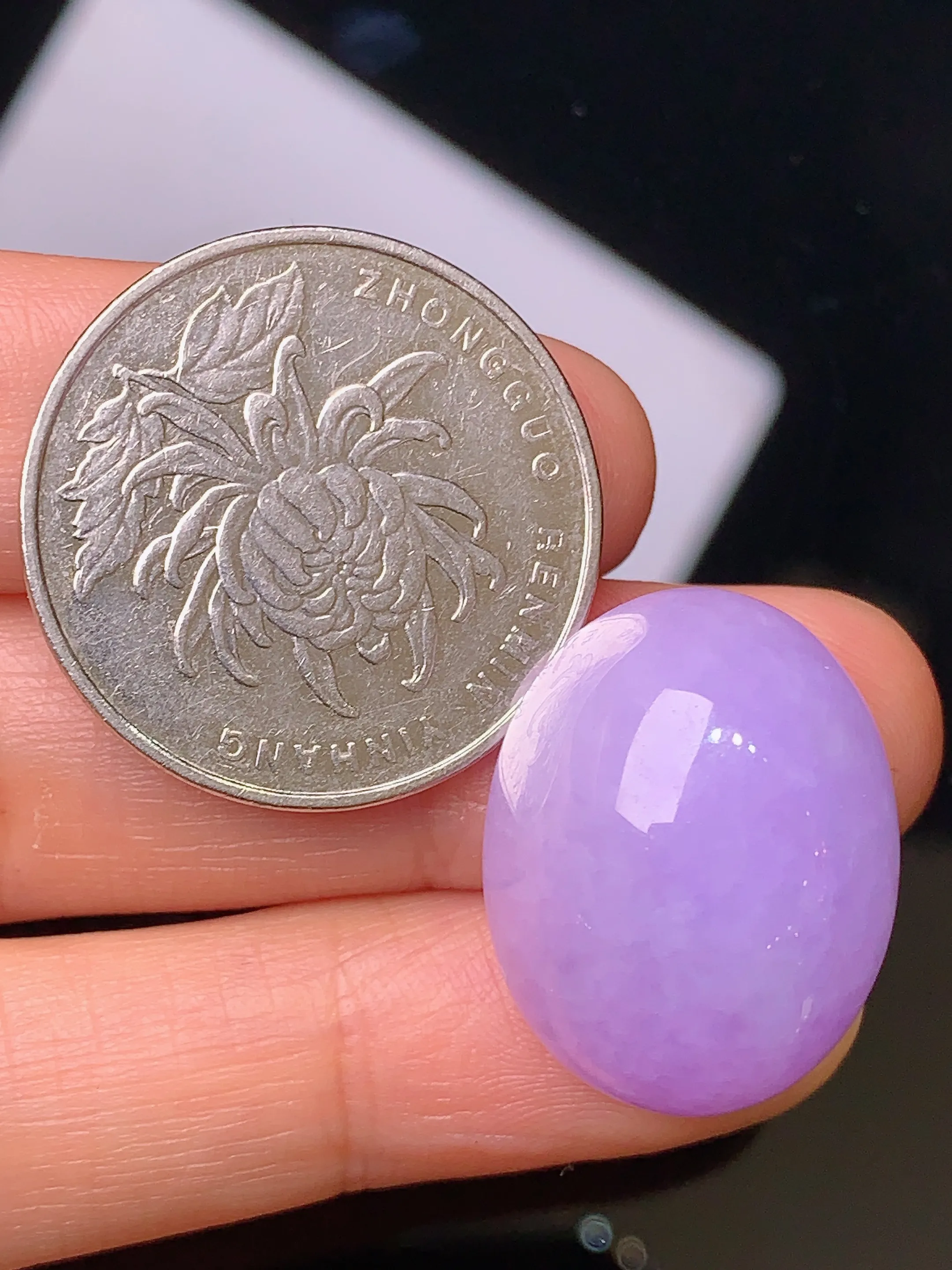 镶嵌款 紫罗兰蛋面吊坠 玉质细腻 色泽艳丽 款式新颖时尚精美 整体尺寸22.3*17.7*11.2